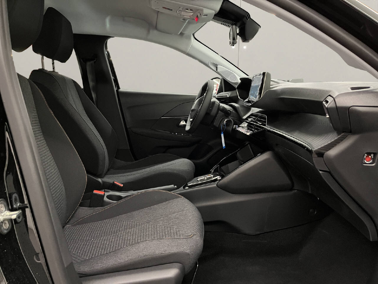 PEUGEOT 208 1.2 Hybrid Style, Mild-Hybrid Benzin/Elektro, Vorführwagen, Automatik - 6