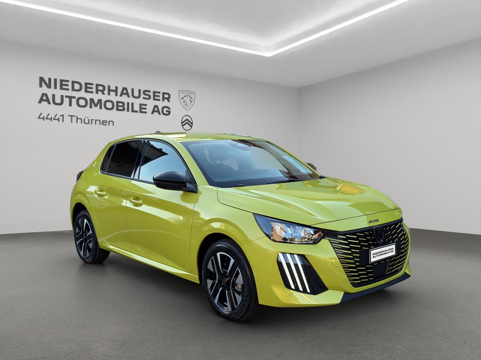 PEUGEOT 208