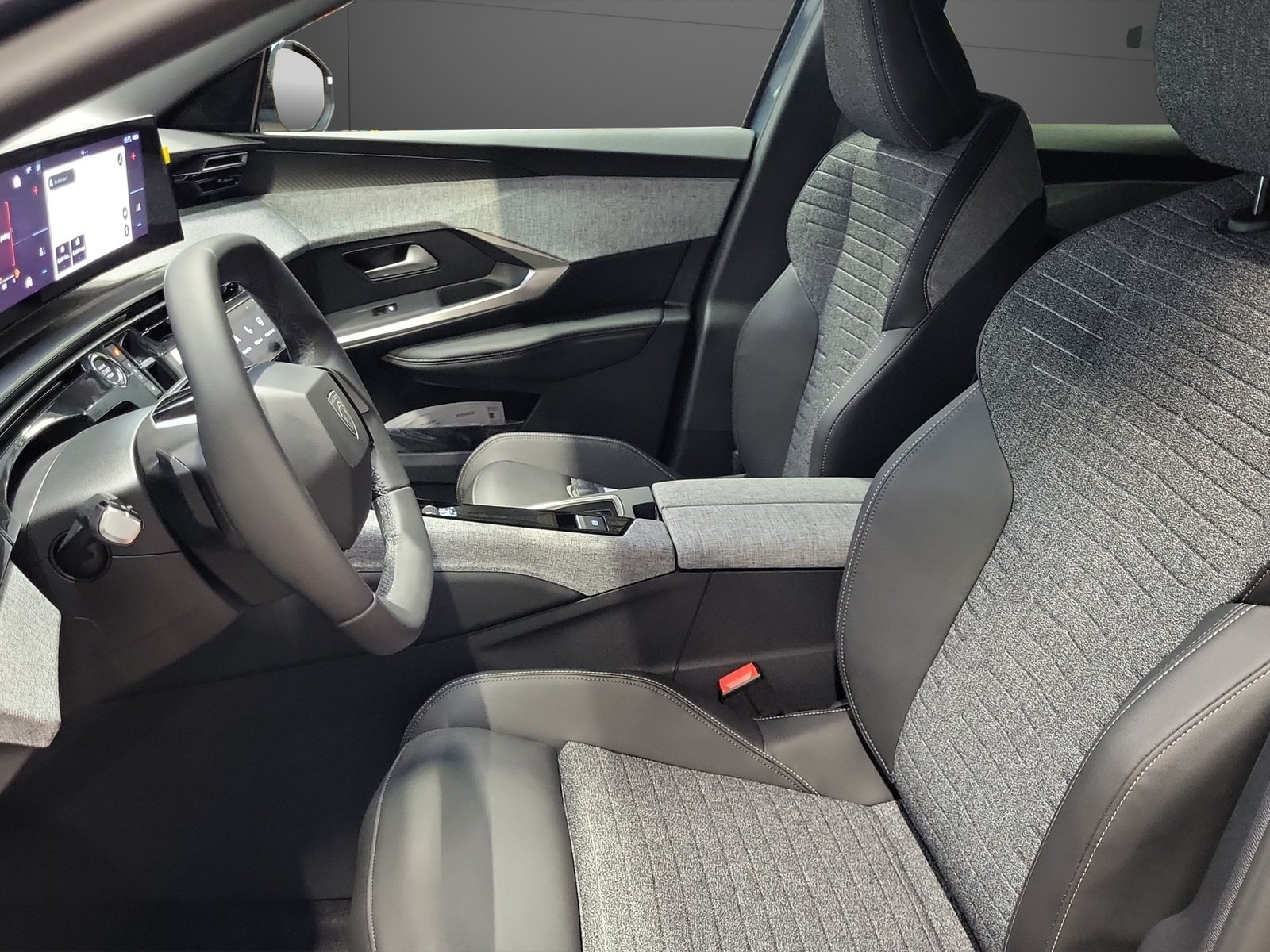 PEUGEOT 3008 1.2 MHEV Allure Premium, Hybride Léger Essence/Électricité, Voiture nouvelle, Automatique - 5