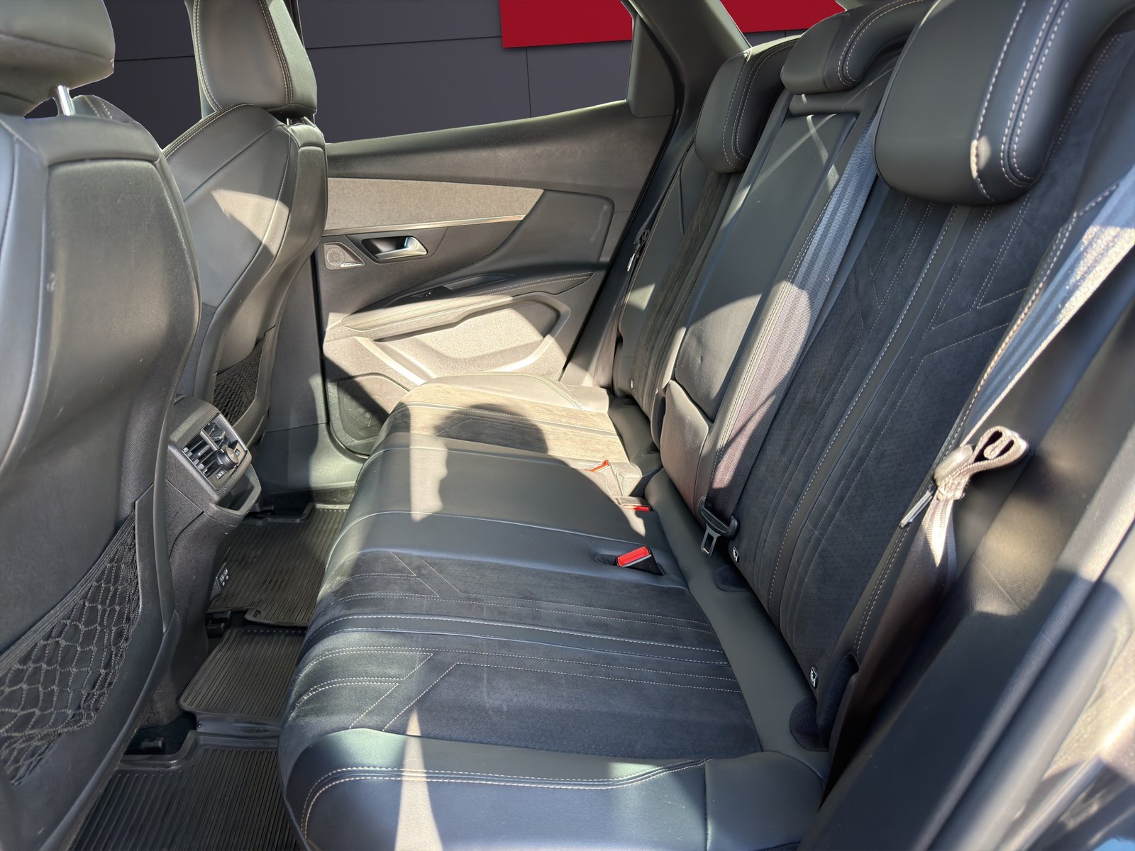 PEUGEOT 3008 1.6 GT Pack EAT8, Benzin, Occasion / Gebraucht, Automatik - 7