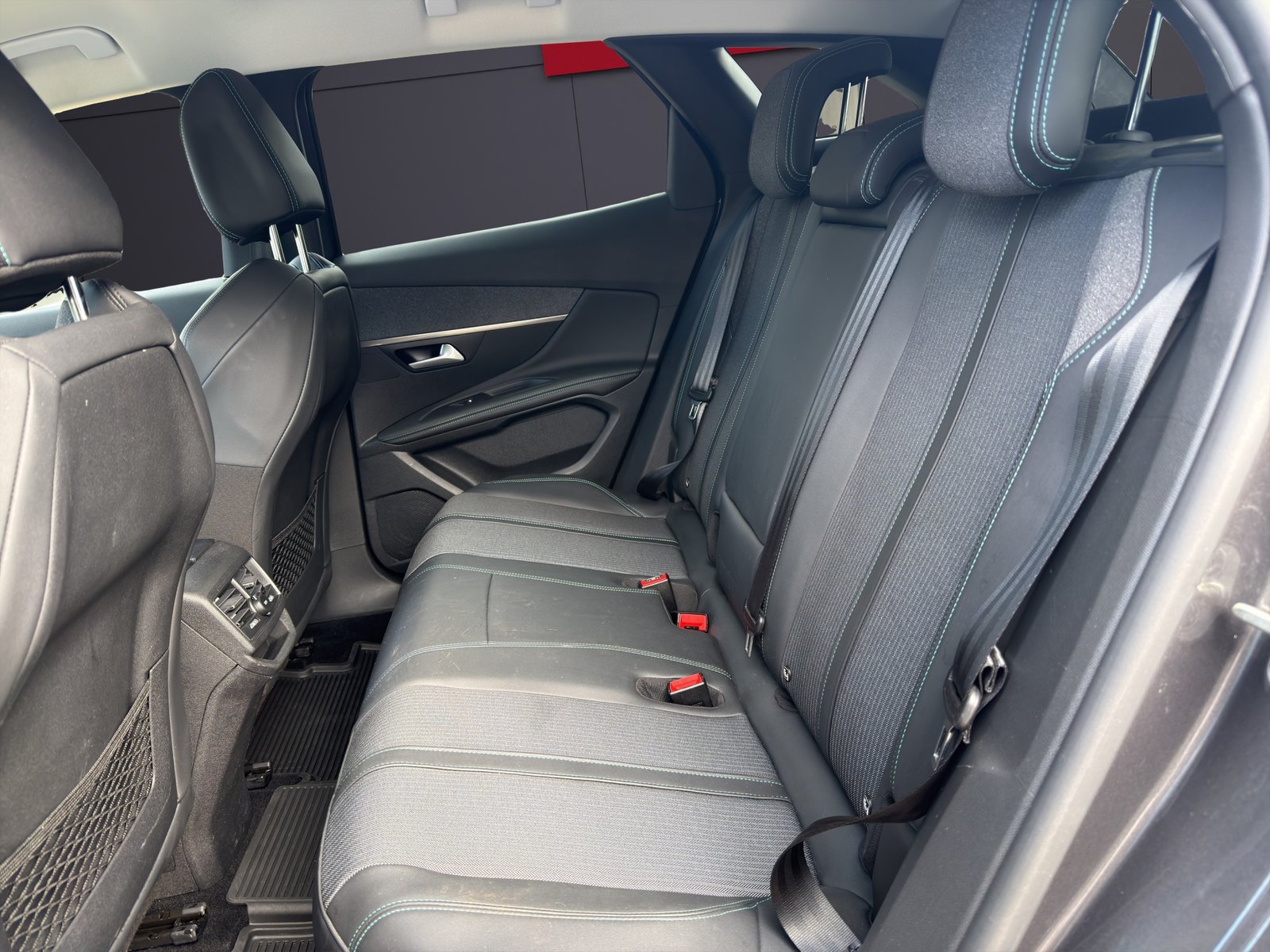 PEUGEOT 3008 1.6 PHEV Allure Pack, Hybride Rechargeable Essence/Électricité, Occasion / Utilisé, Automatique - 7