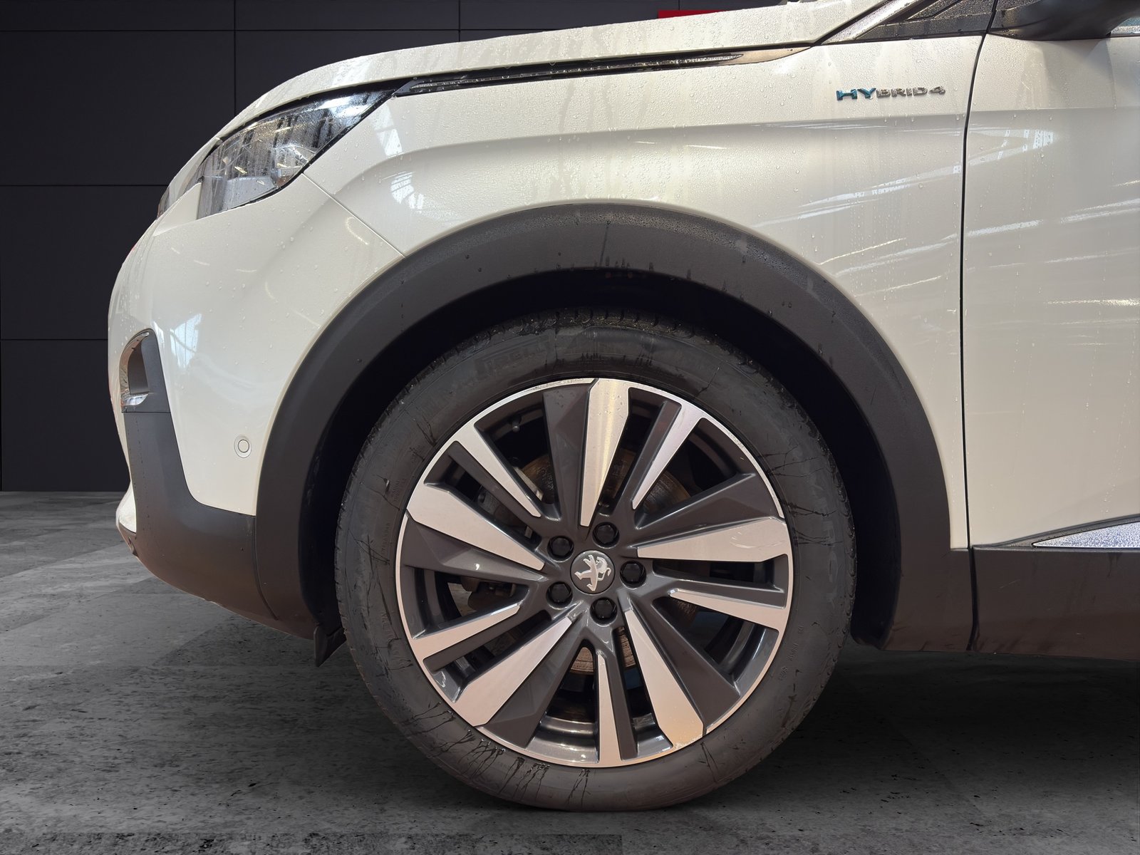 PEUGEOT 3008 300e Hybrid4 GT, Hybride Rechargeable Essence/Électricité, Occasion / Utilisé, Automatique - 4