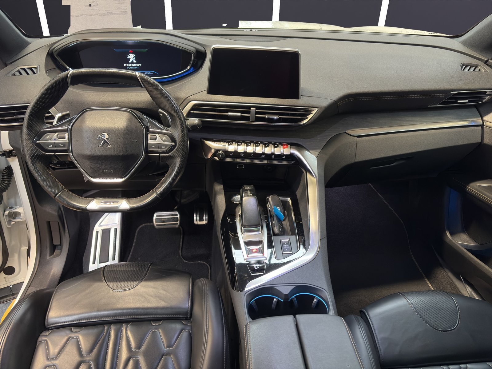 PEUGEOT 3008 300e Hybrid4 GT, Hybride Rechargeable Essence/Électricité, Occasion / Utilisé, Automatique - 7