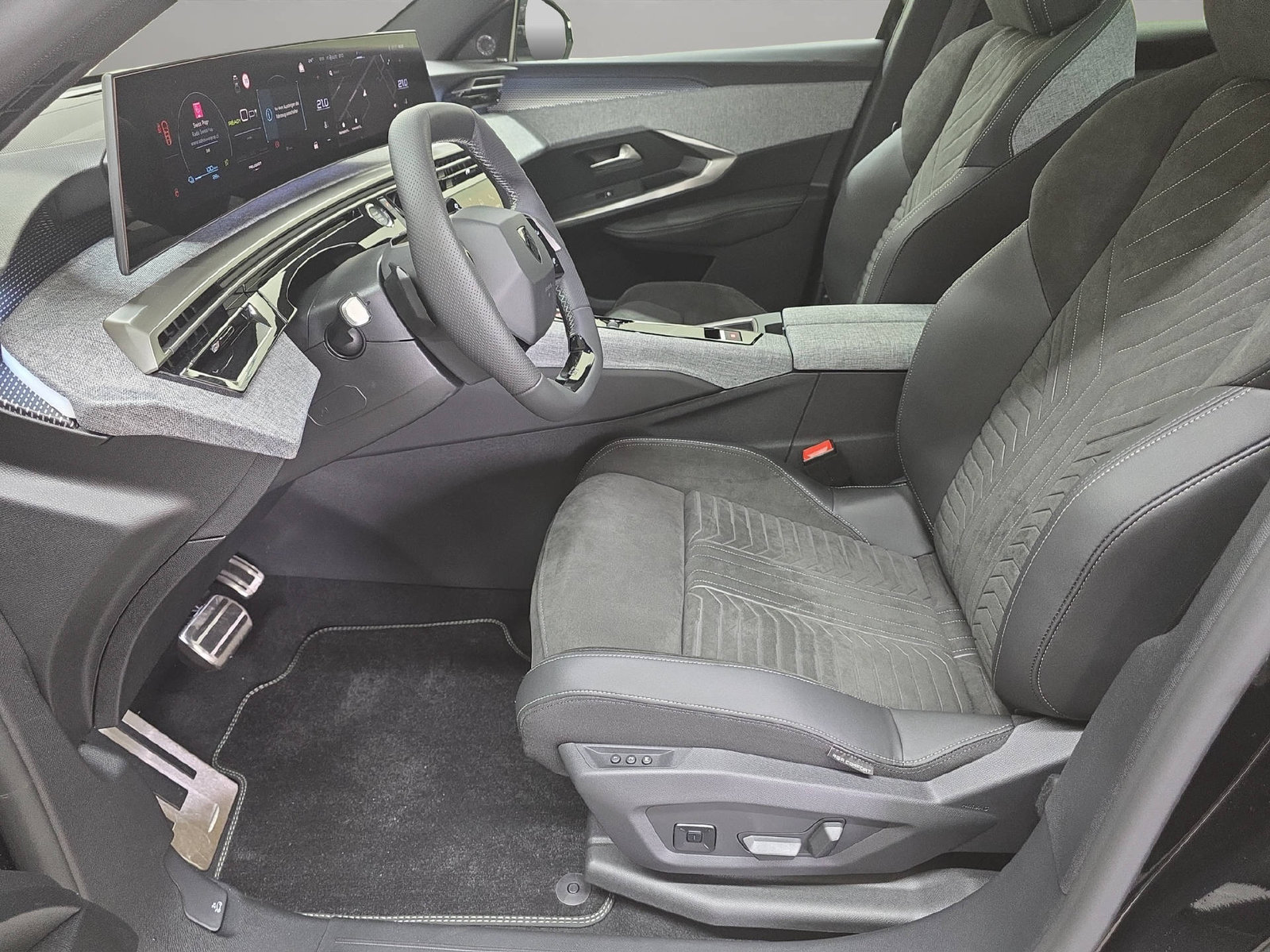 PEUGEOT E-3008 Launch Edition 4x4, Elettrica, Auto a km zero, Automatico - 6