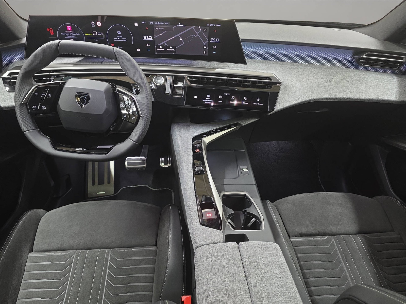 PEUGEOT E-3008 Launch Edition 4x4, Elettrica, Auto a km zero, Automatico - 7
