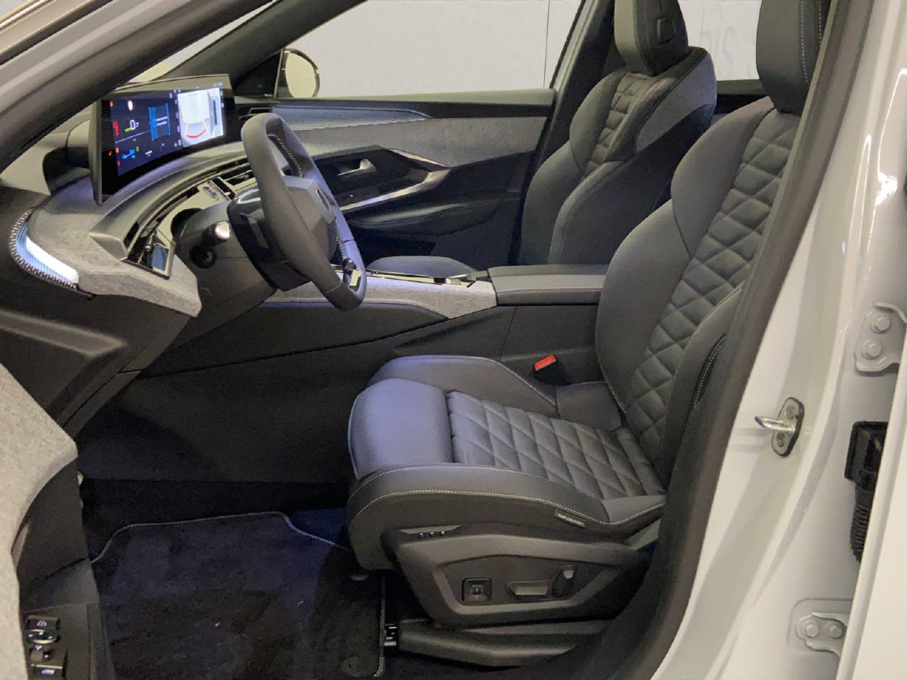 PEUGEOT 3008 e-GT, Elektro, Neuwagen, Automatik - 5
