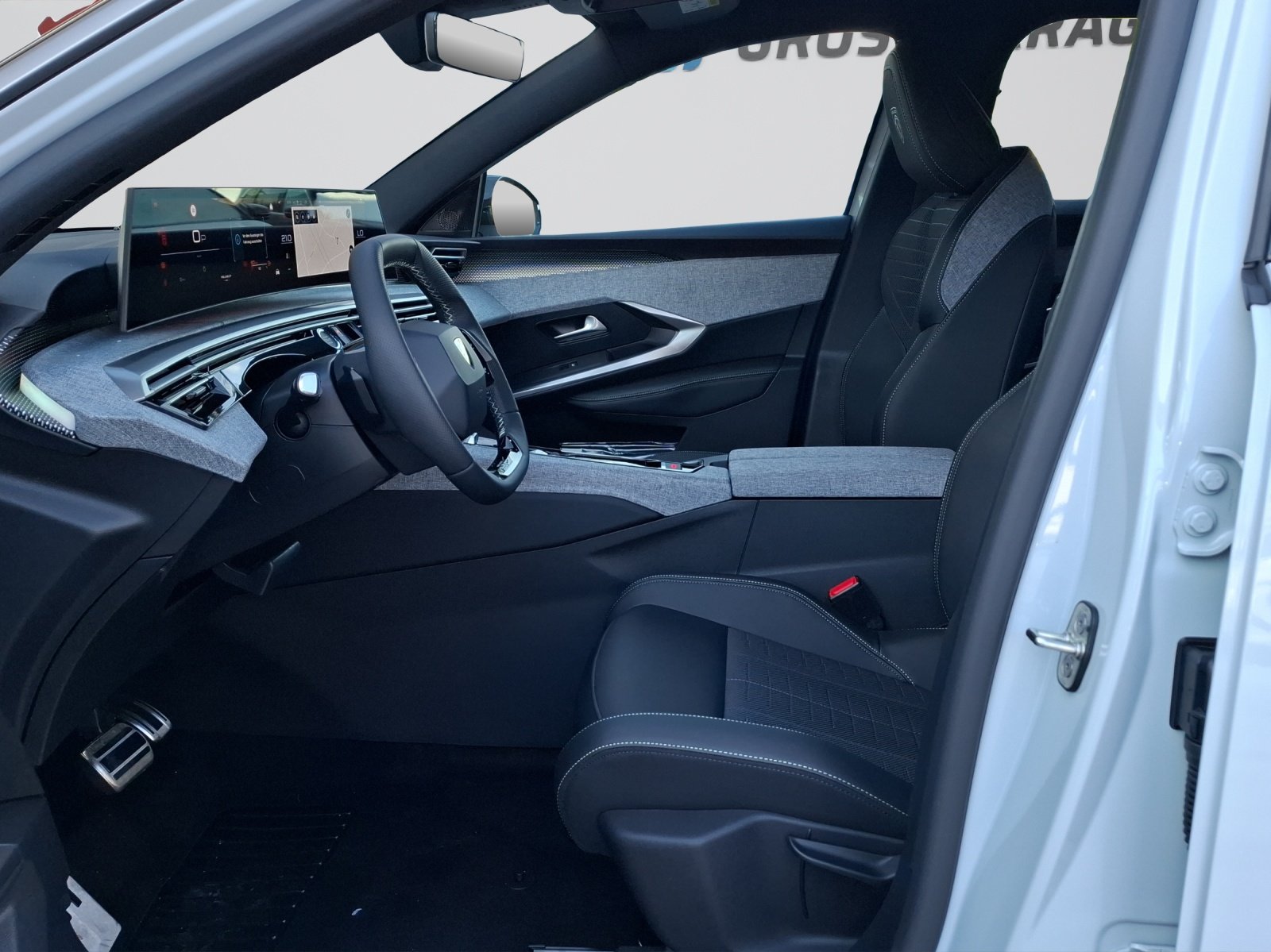 PEUGEOT 3008 NEW 145 e-DCS GT, Full-Hybrid Petrol/Electric, New car, Automatic - 5