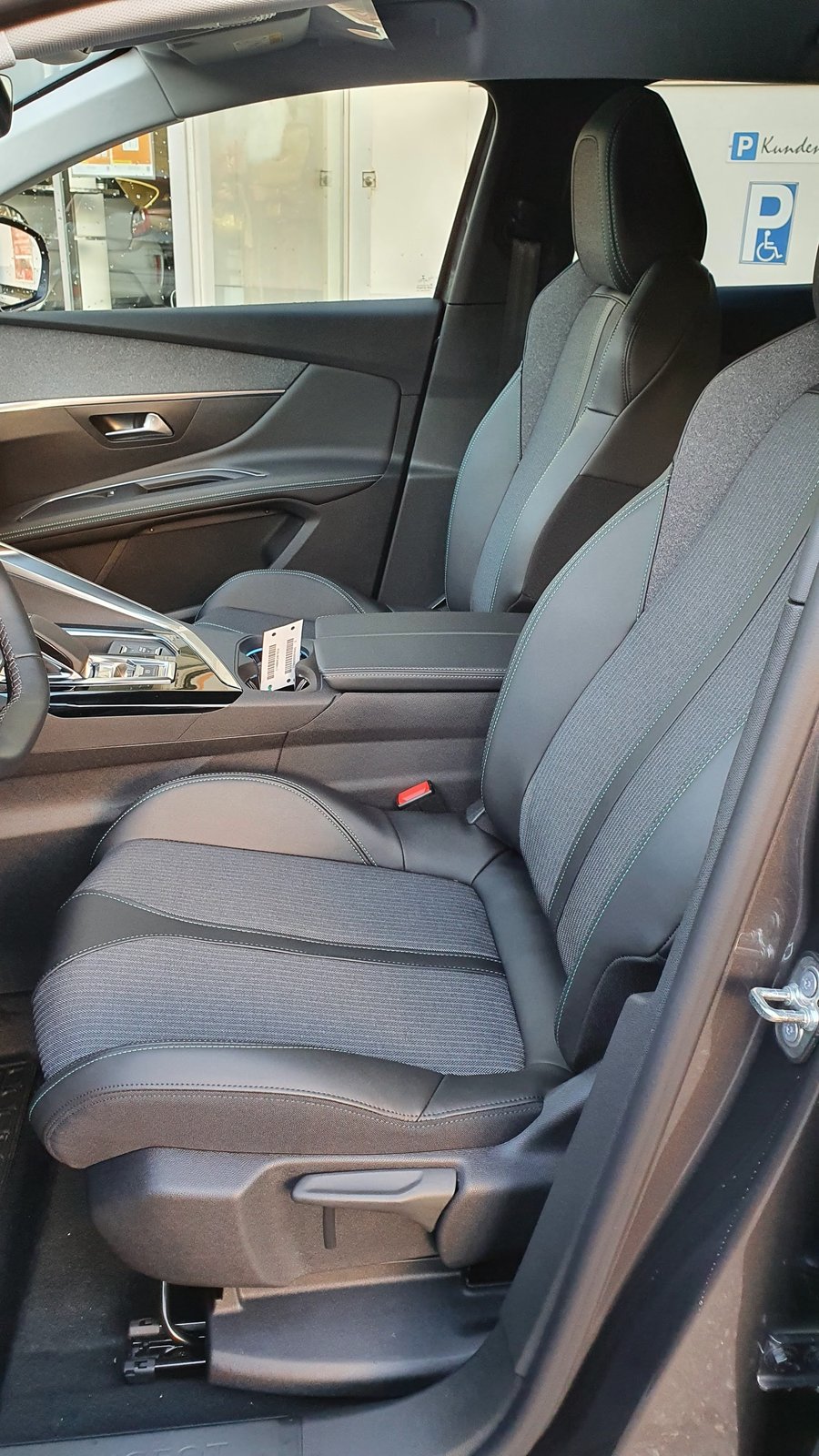 PEUGEOT 3008 Allure Pack Helvetia, Plug-in-Hybrid Benzina/Elettrica, Auto nuove, Automatico - 6
