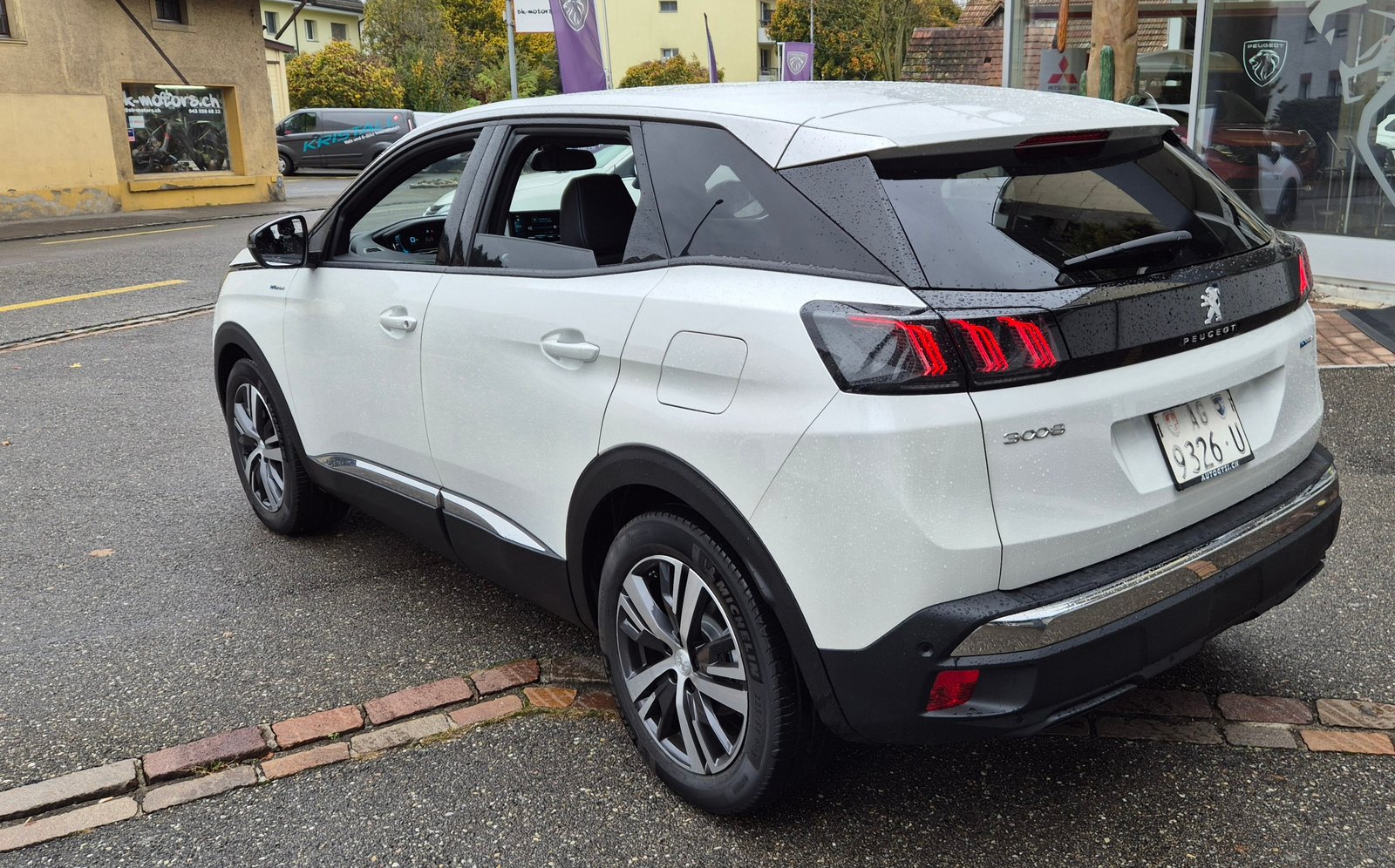 PEUGEOT 3008 4x4 300PS Allure Pack Helvetia, Plug-in-Hybrid Benzin/Elektro, Neuwagen, Automatik - 2