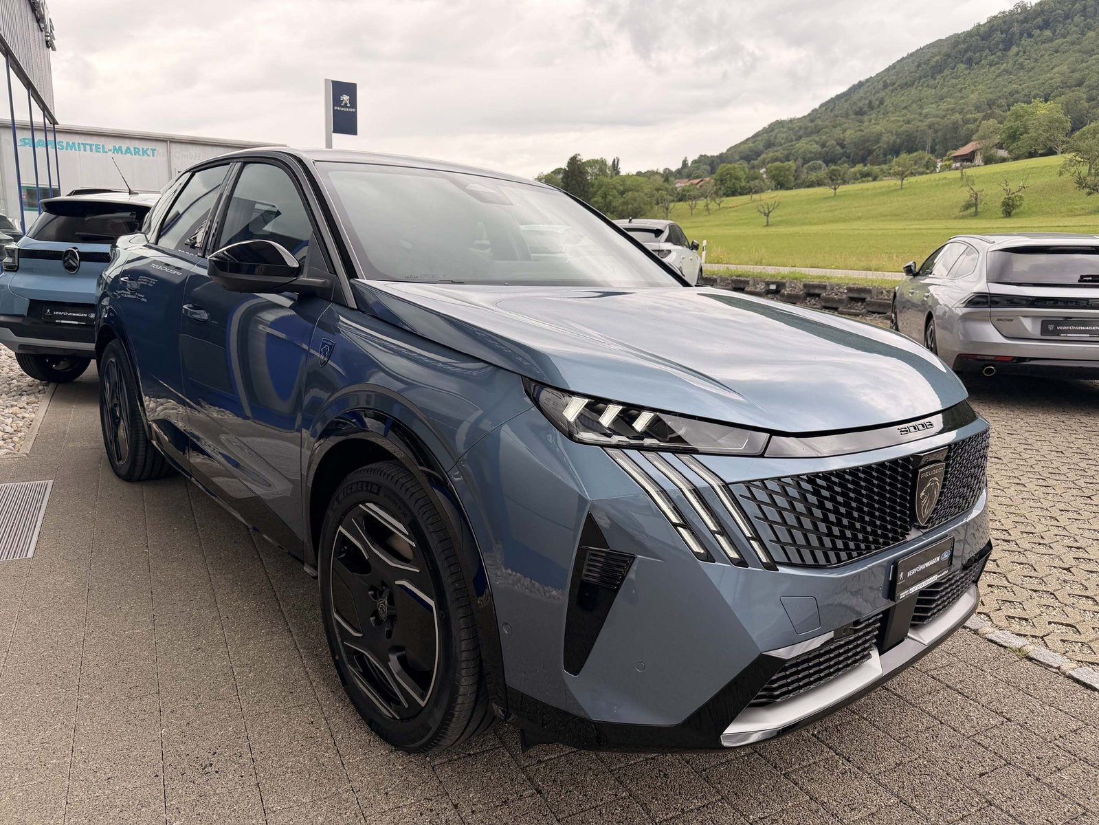 PEUGEOT 3008 e-GT Exclusive AWD, Elektro, Neuwagen, Automatik - 4