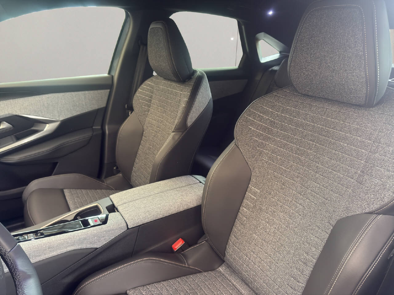 PEUGEOT 3008 1.2 Hybrid 145 PS Allure Premium, Mild-Hybrid Benzin/Elektro, Neuwagen, Automatik - 6