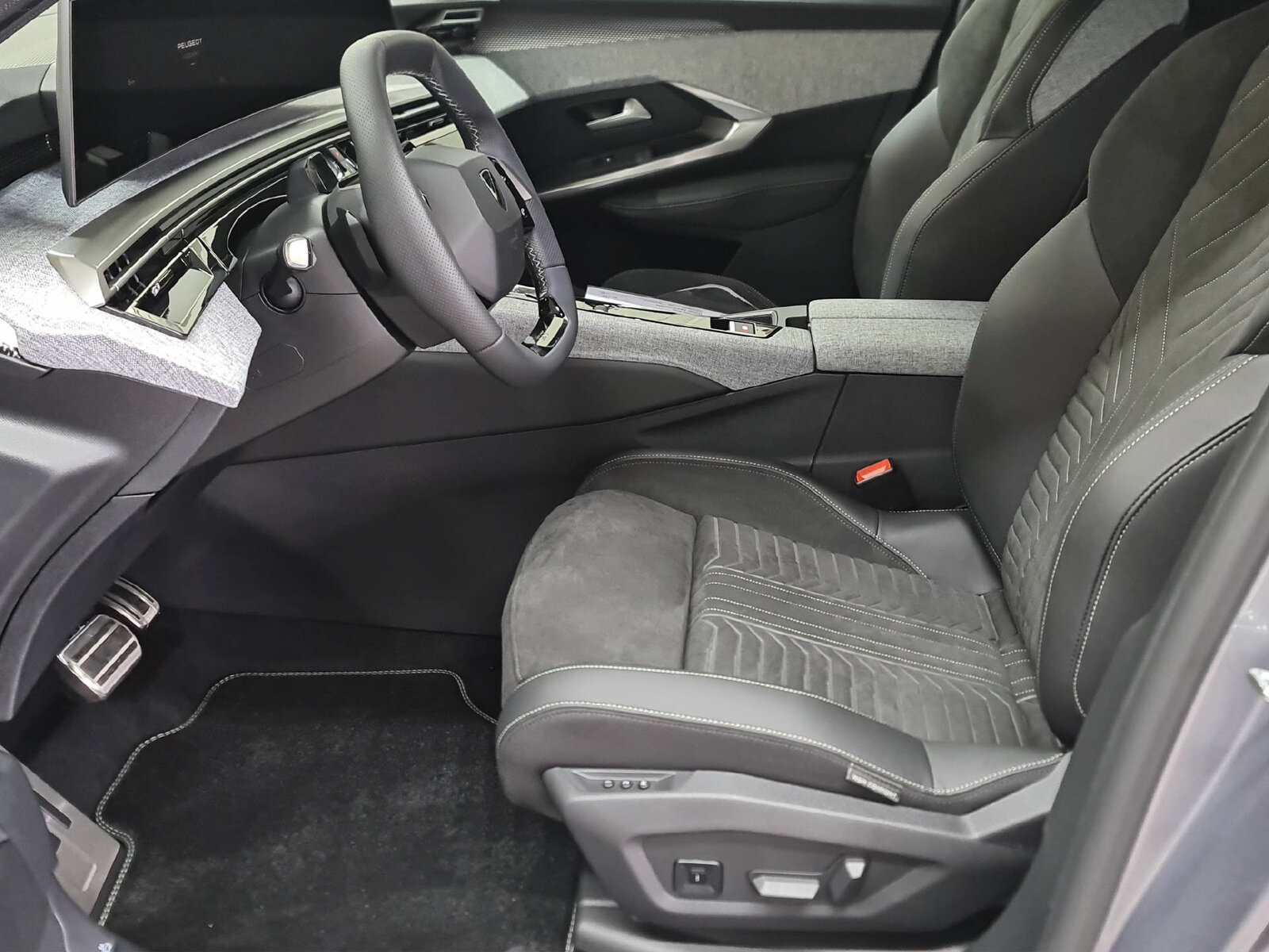 PEUGEOT 3008 1.2 Hybrid GT Exclusive, Hybride Leggero Benzina/Elettrica, Auto nuove, Automatico - 6