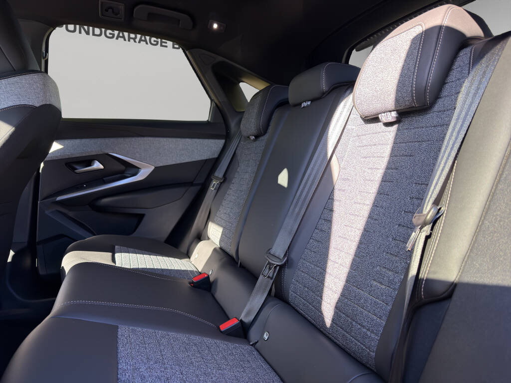 PEUGEOT 3008 1.2 Hybrid Business, Hybride Leggero Benzina/Elettrica, Auto nuove, Automatico - 7