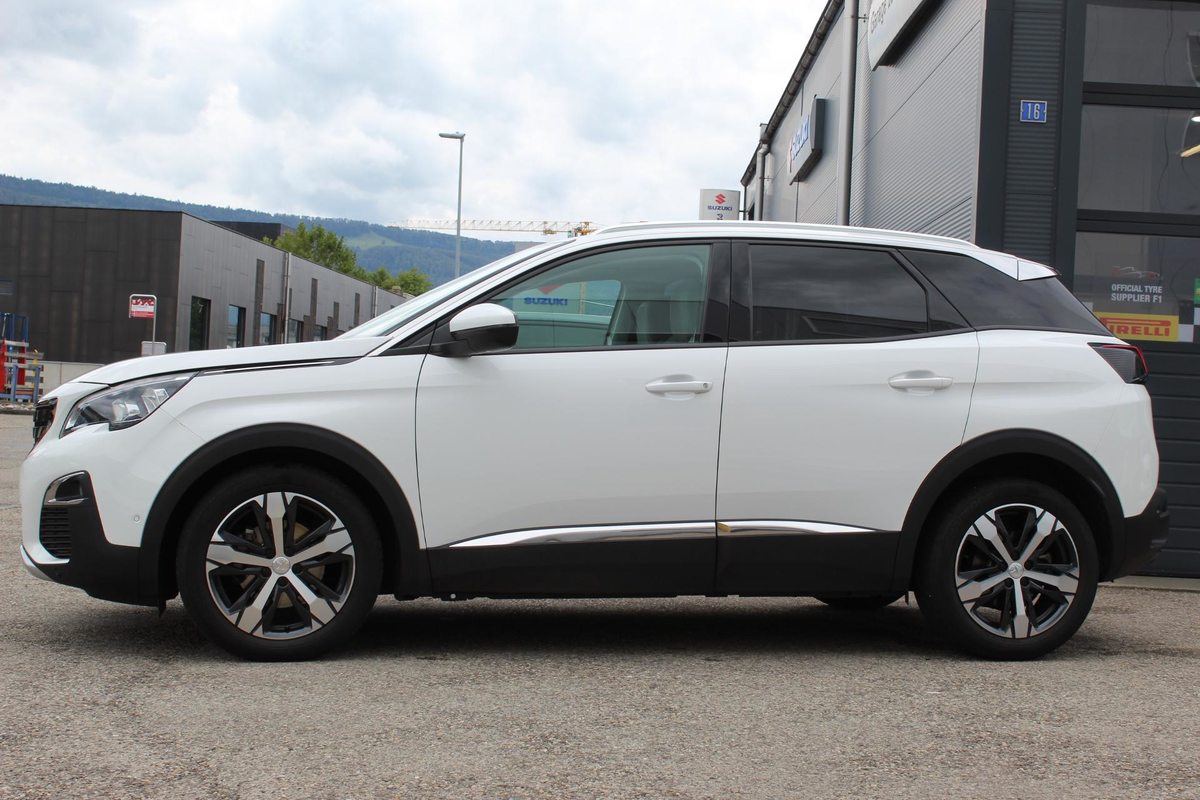 PEUGEOT 3008 1.2 PureTech Allure, Petrol, Second hand / Used, Automatic - 3