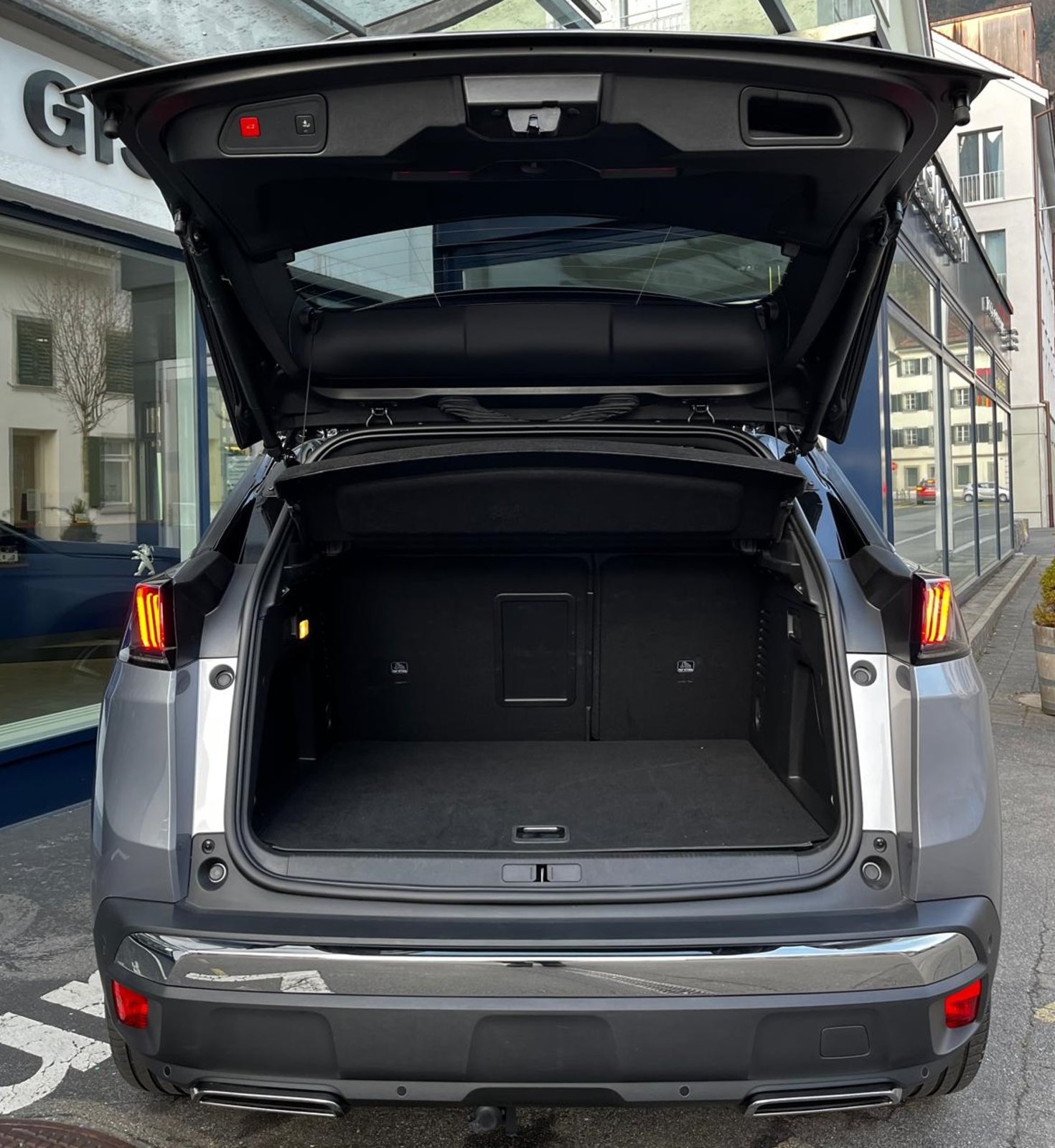 PEUGEOT 3008 1.6 Plug-in Hybrid GT, Plug-in-Hybrid Benzina/Elettrica, Occasioni / Usate, Automatico - 5