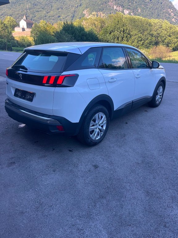 PEUGEOT 3008 1.2 PureTech Allure, Petrol, Second hand / Used, Automatic - 6
