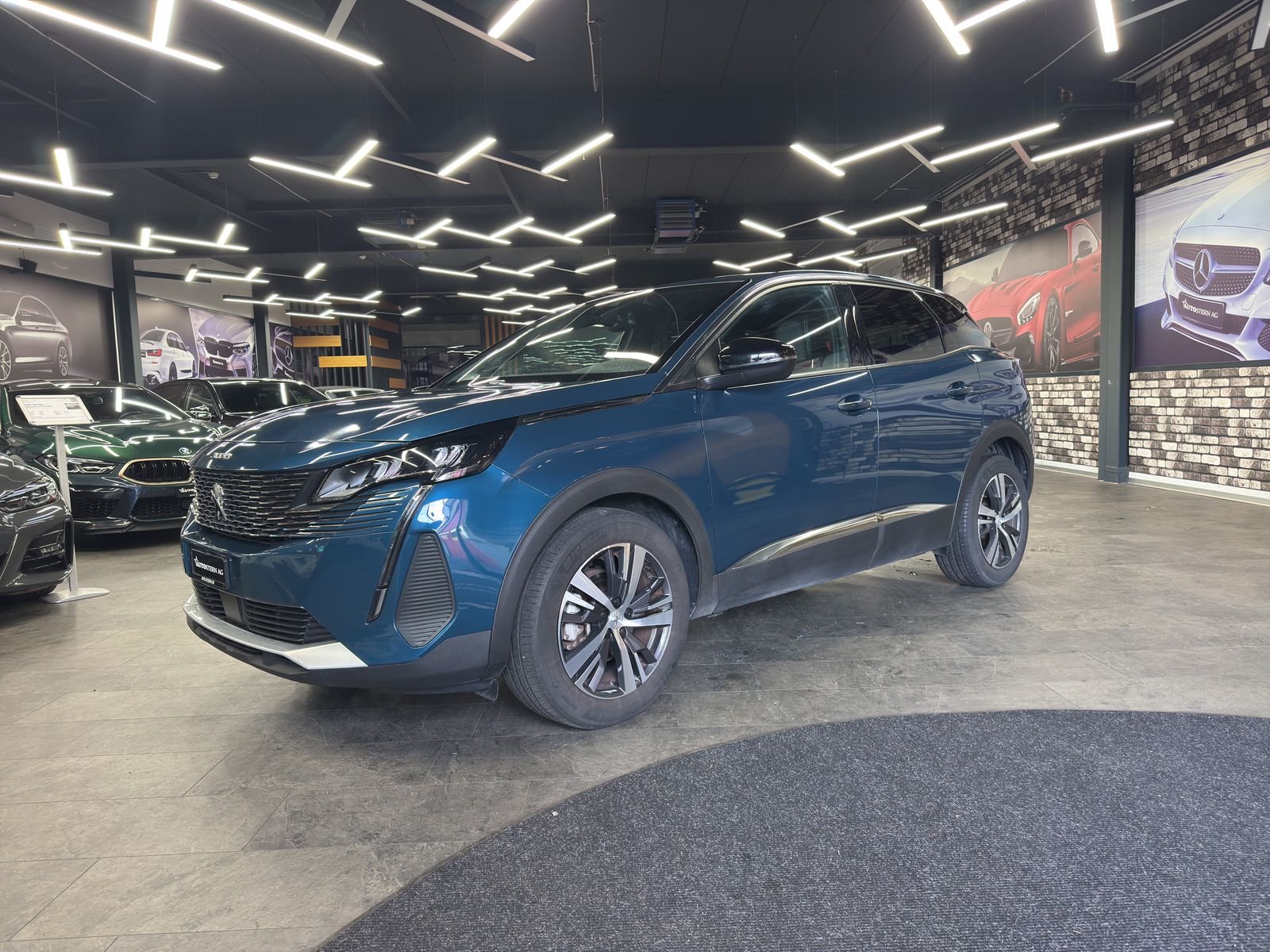 PEUGEOT 3008 1.2 PureTech Active Pack