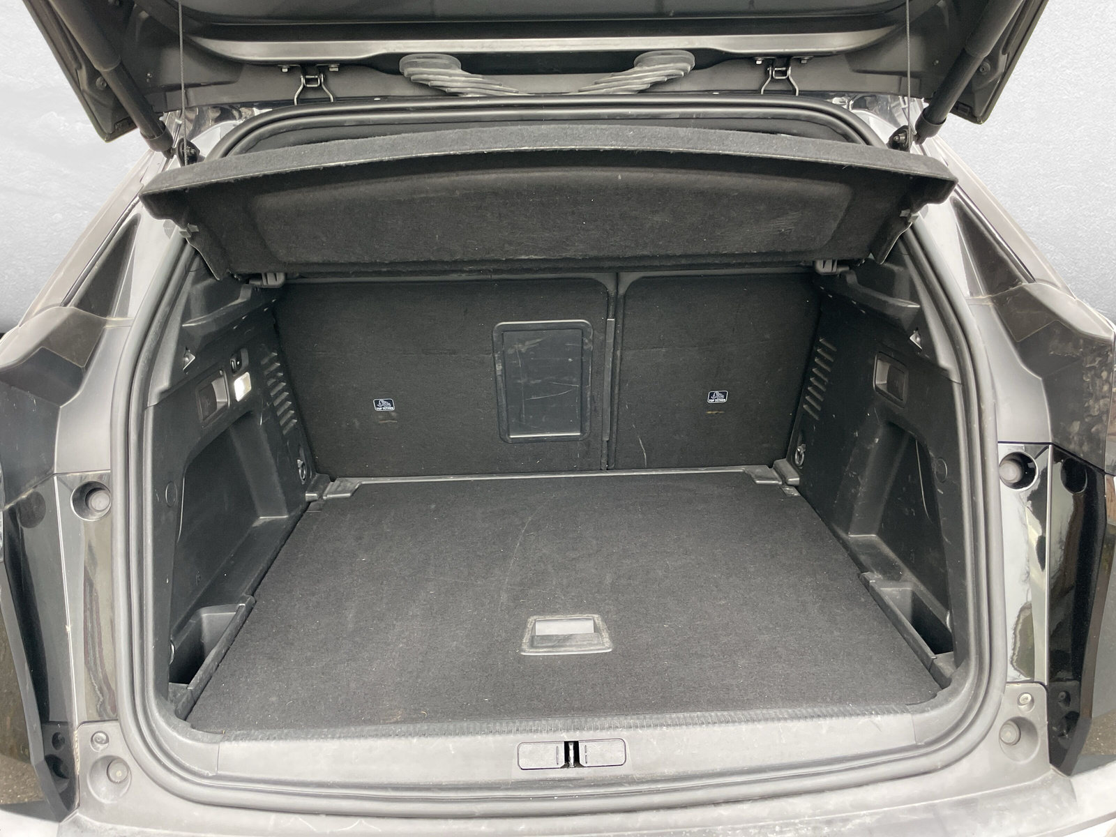 PEUGEOT 3008 2.0 BlueHDi 180 GT, Diesel, Occasion / Utilisé, Automatique - 6