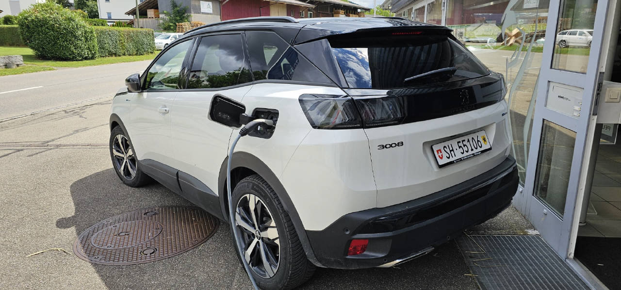 PEUGEOT 3008 1.6 Plug-in Hybrid4 GT Pack