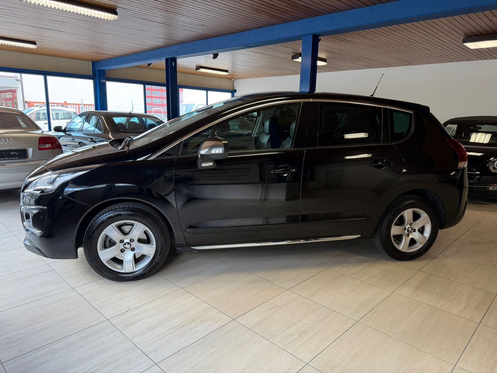 PEUGEOT 3008 1.6 1THP Allure Tiptronic, Benzin, Occasion / Gebraucht, Automatik - 4