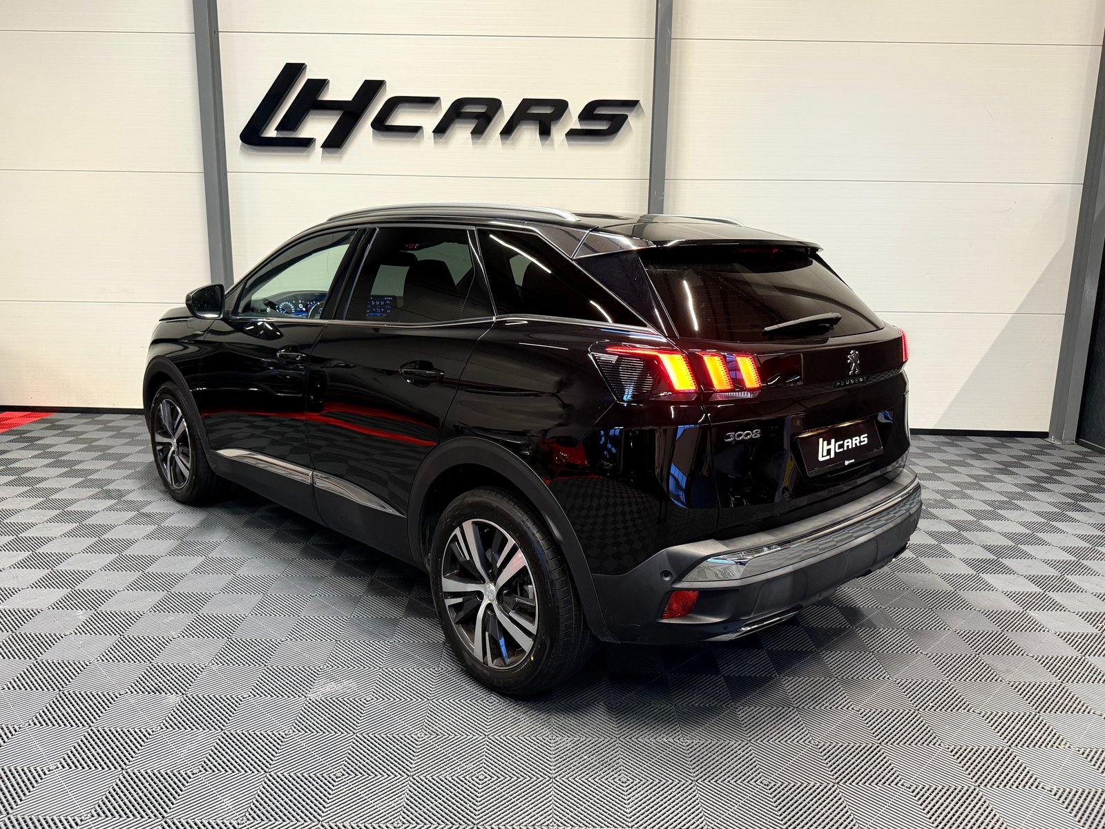 PEUGEOT 3008 1.6 THP Allure, Essence, Occasion / Utilisé, Automatique - 3