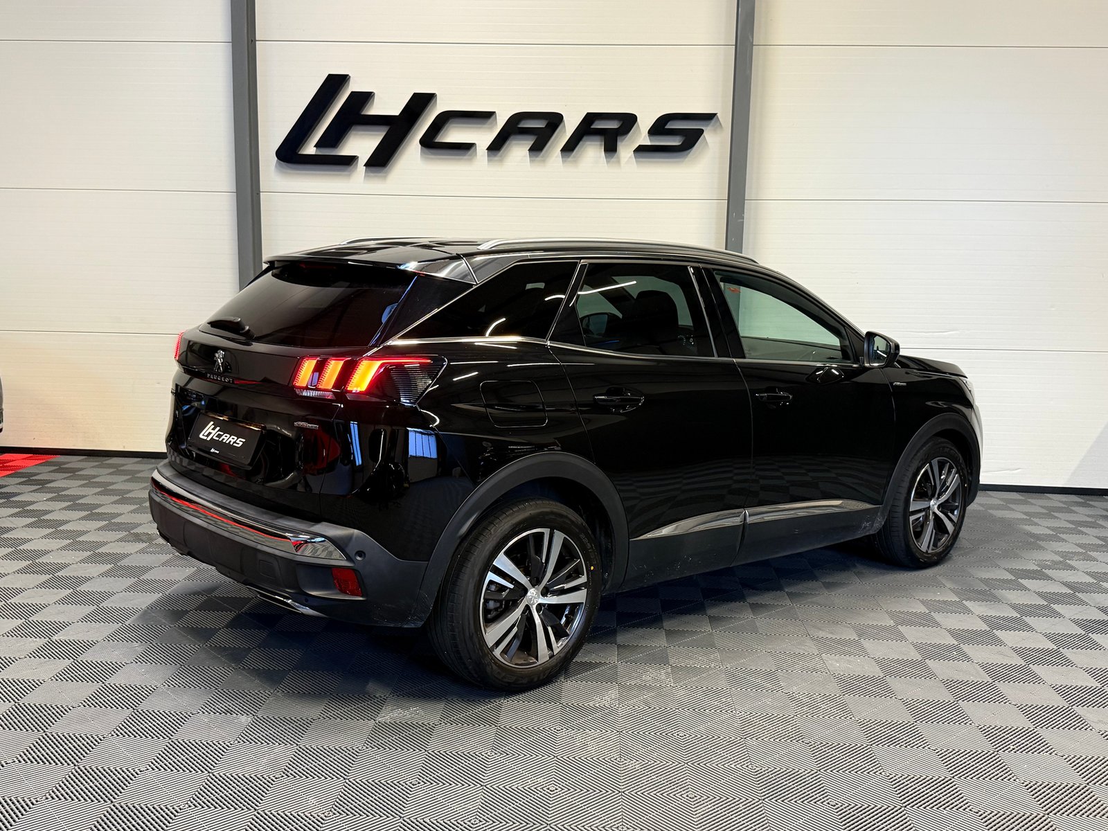 PEUGEOT 3008 1.6 THP Allure, Essence, Occasion / Utilisé, Automatique - 4