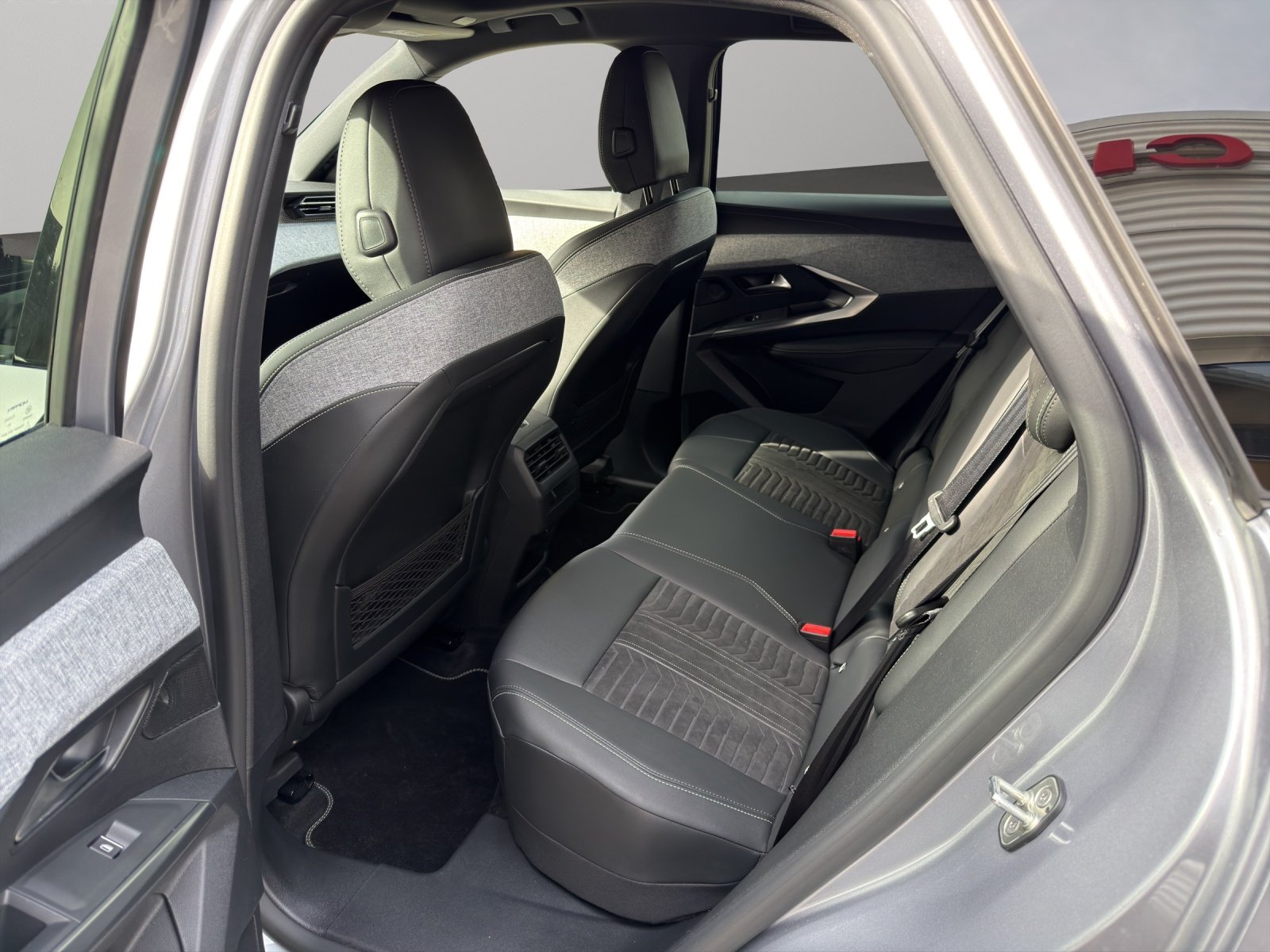 PEUGEOT 3008 1.2 Hybrid GT, Benzina, Occasioni / Usate, Automatico - 5