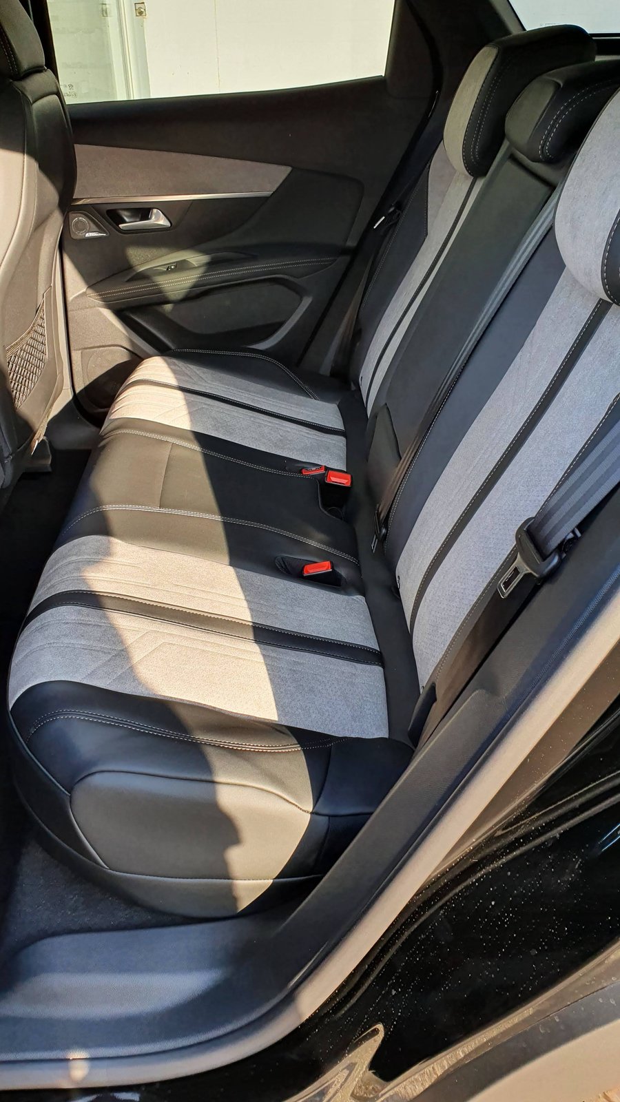 PEUGEOT 3008 300e Hybrid4 GT Pack, Plug-in-Hybrid Benzina/Elettrica, Occasioni / Usate, Automatico - 6