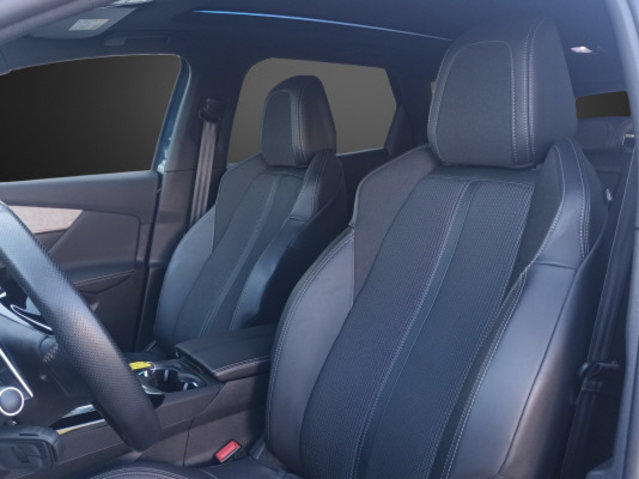 PEUGEOT 3008 300e Hybrid4 GT, Plug-in-Hybrid Benzin/Elektro, Occasion / Gebraucht, Automatik - 7