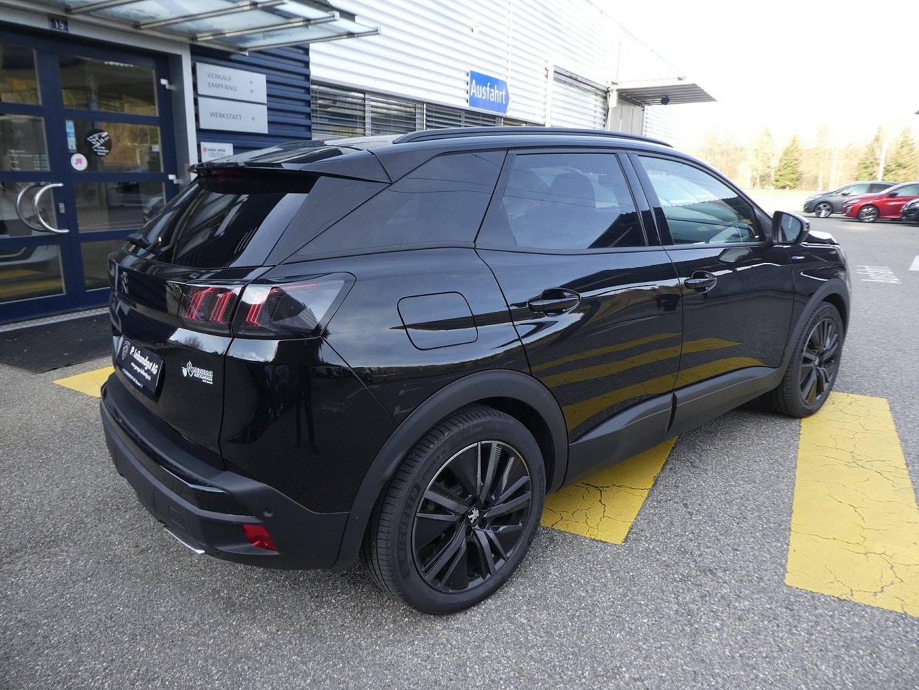 PEUGEOT 3008 1.6 Plug-in Hybrid4 GT, Plug-in-Hybrid Petrol/Electric, Second hand / Used, Automatic - 4
