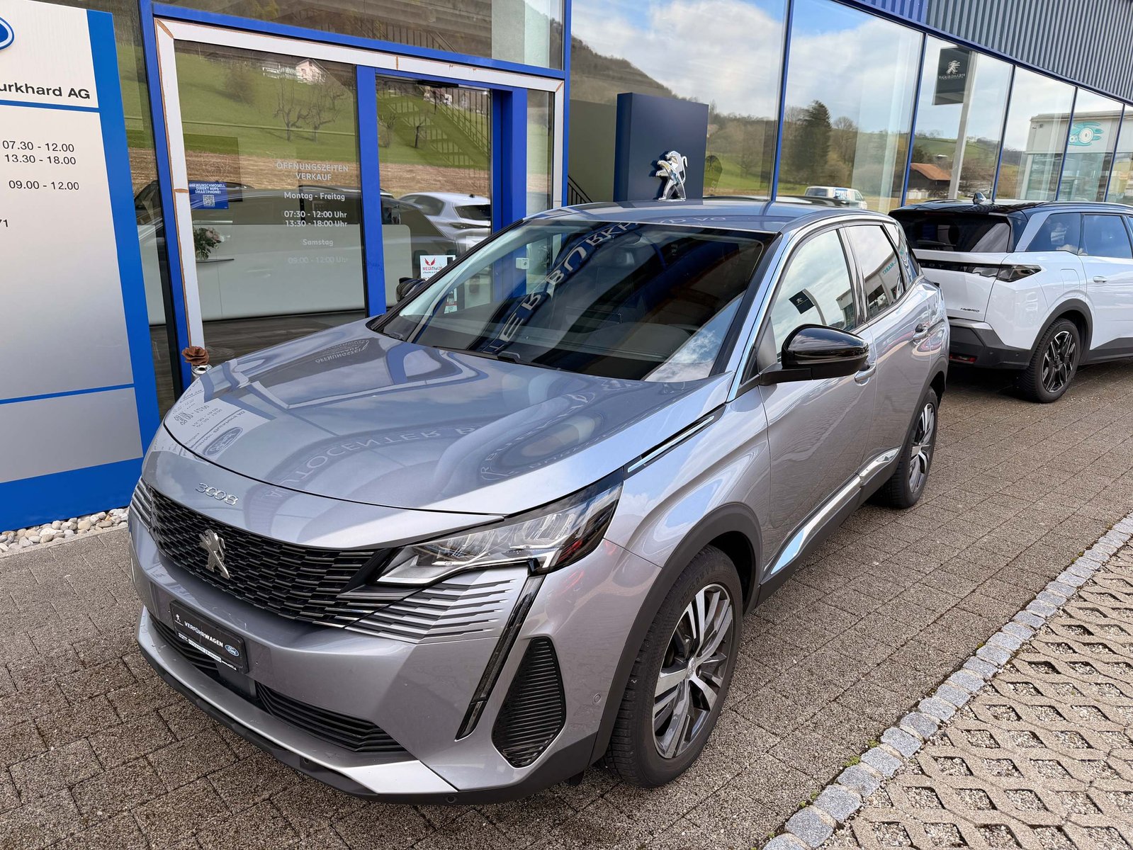 PEUGEOT 3008 1.5 BlueHDi Allure Pack Anhängevorrichtung, Diesel, Occasion / Utilisé, Automatique - 2