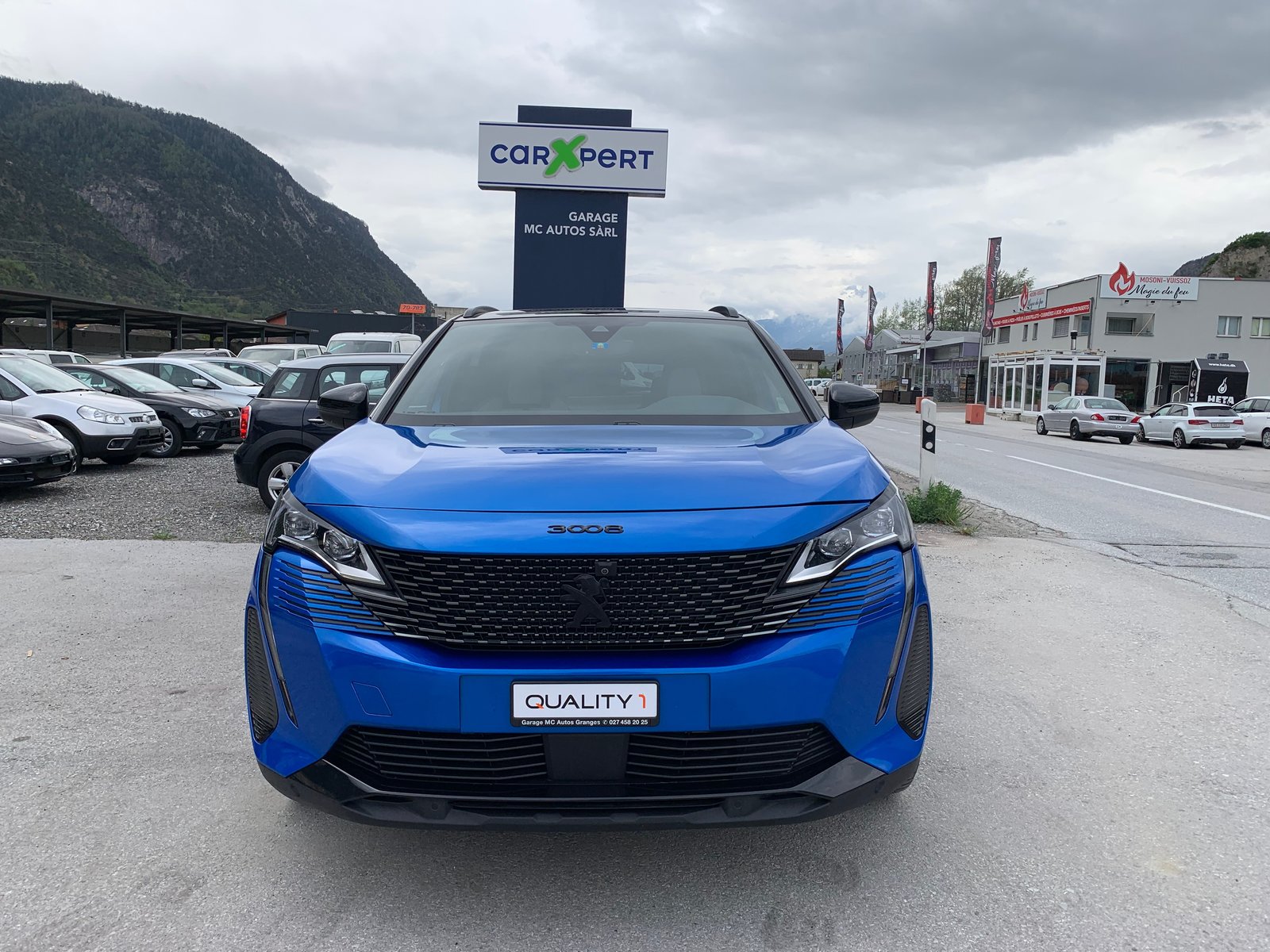 PEUGEOT 3008 300e Hybrid4 Road Trip EAT8, Hybride Rechargeable Essence/Électricité, Occasion / Utilisé, Automatique - 2