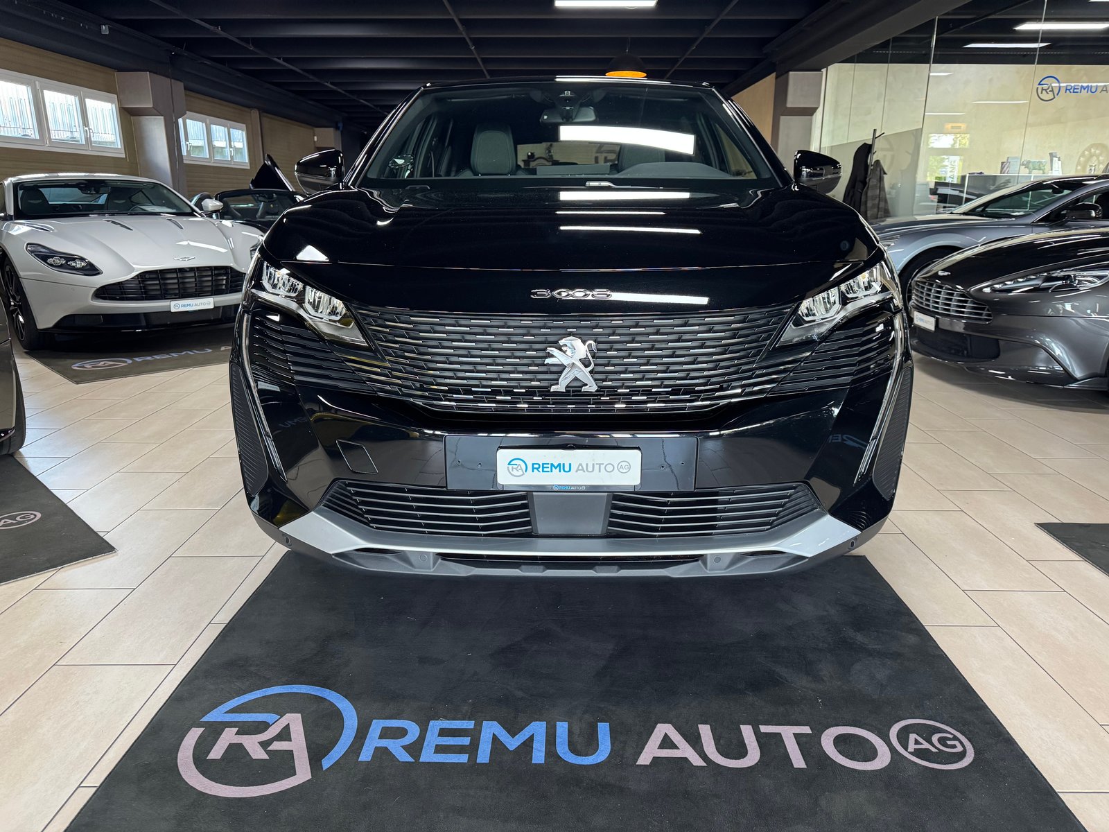 PEUGEOT 3008 1.2 PureTech Allure Pack EAT8, Benzin, Occasion / Gebraucht, Automatik - 5