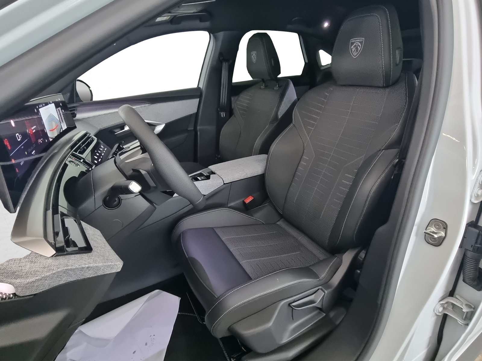 PEUGEOT 3008 145 Hybrid GT Automat, Hybride Léger Essence/Électricité, Occasion / Utilisé, Automatique - 6