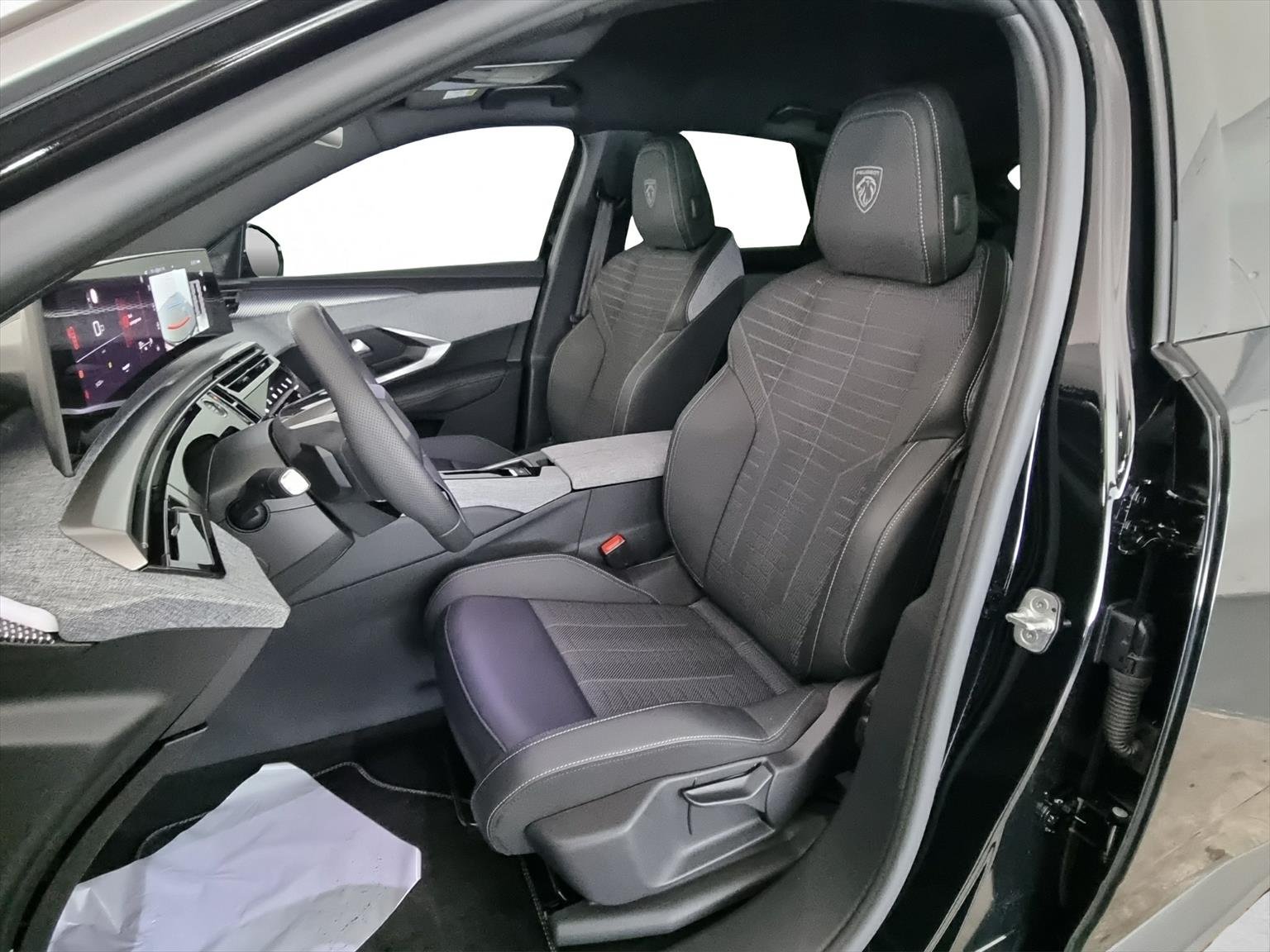 PEUGEOT 3008 145 Hybrid GT Automat, Hybride Léger Essence/Électricité, Occasion / Utilisé, Automatique - 6