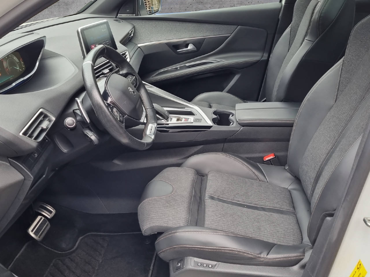 PEUGEOT 3008 1.6 BlueHDi Allure, Diesel, Occasioni / Usate, Automatico - 5
