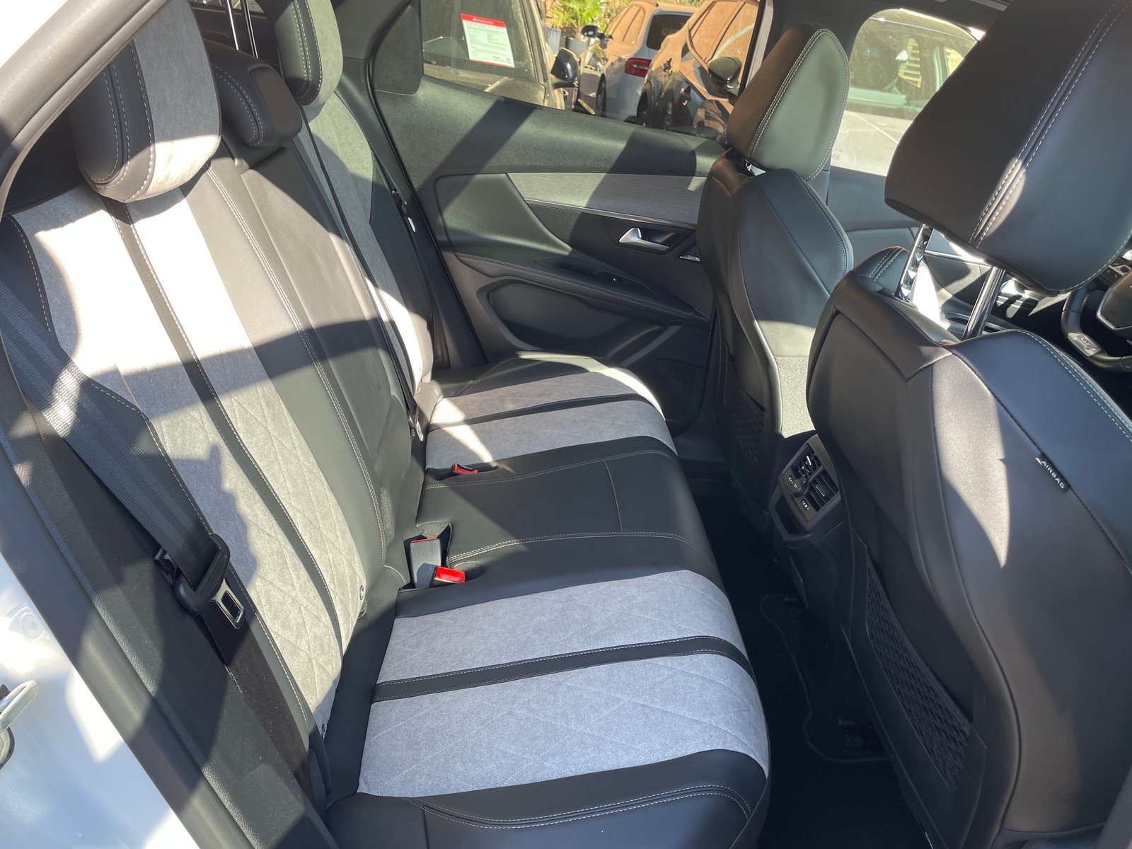 PEUGEOT 3008 300e Hybrid4 GT EAT8, Plug-in-Hybrid Benzina/Elettrica, Occasioni / Usate, Automatico - 7