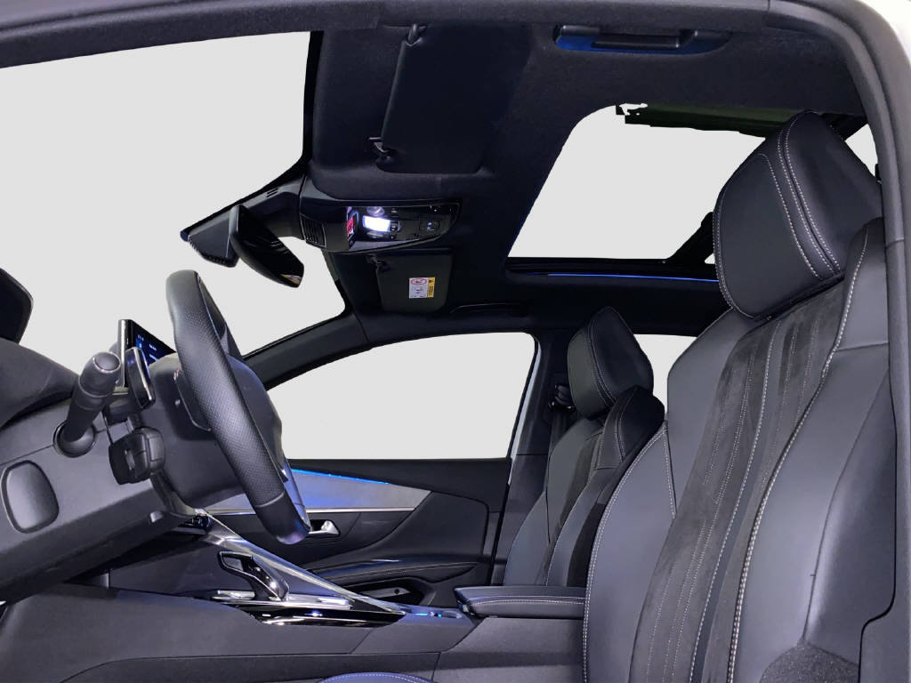 PEUGEOT 3008 1.2 PureTech GT Pack, Essence, Occasion / Utilisé, Automatique - 7