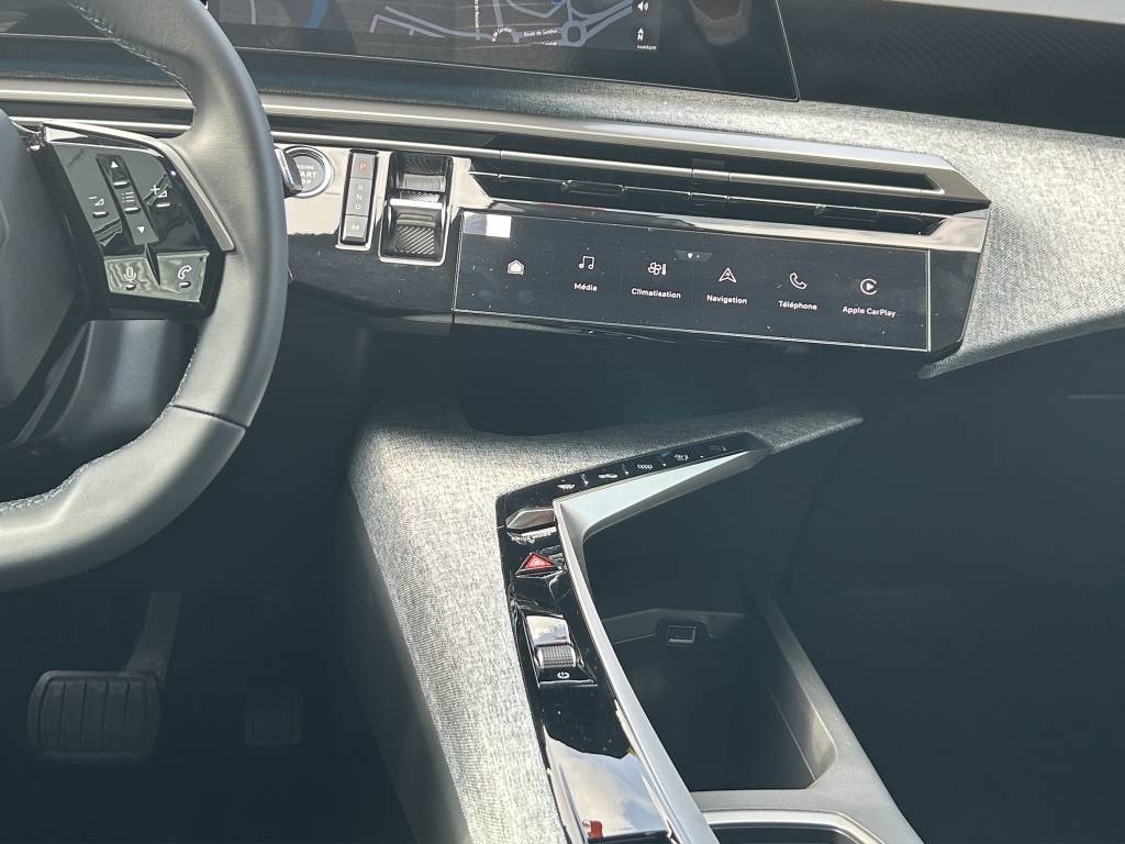 PEUGEOT 3008 145 e-DSC6 Hybrid Allure, Benzin, Occasion / Gebraucht, Automatik - 7