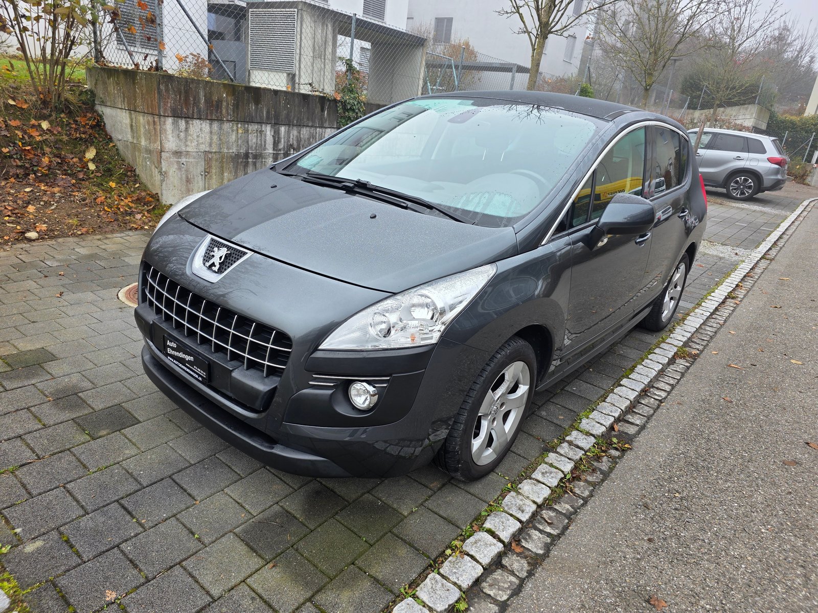 PEUGEOT 3008 2.0 HDI Business