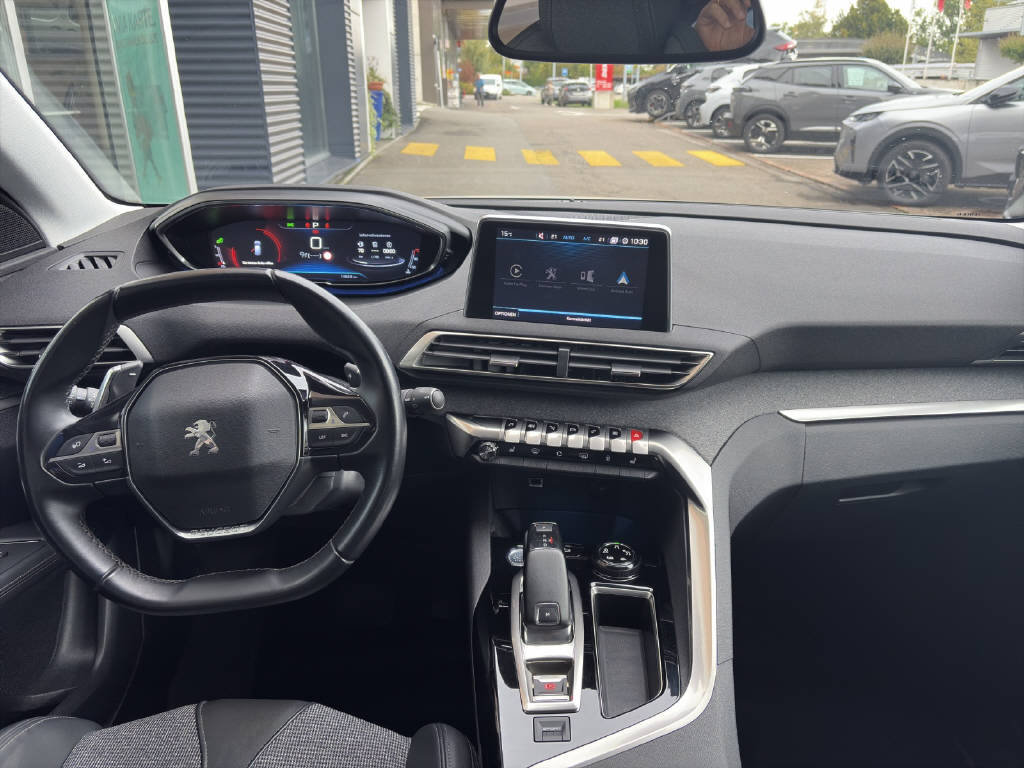 PEUGEOT 3008 1.2 PureTech Allure, Essence, Occasion / Utilisé, Automatique - 7
