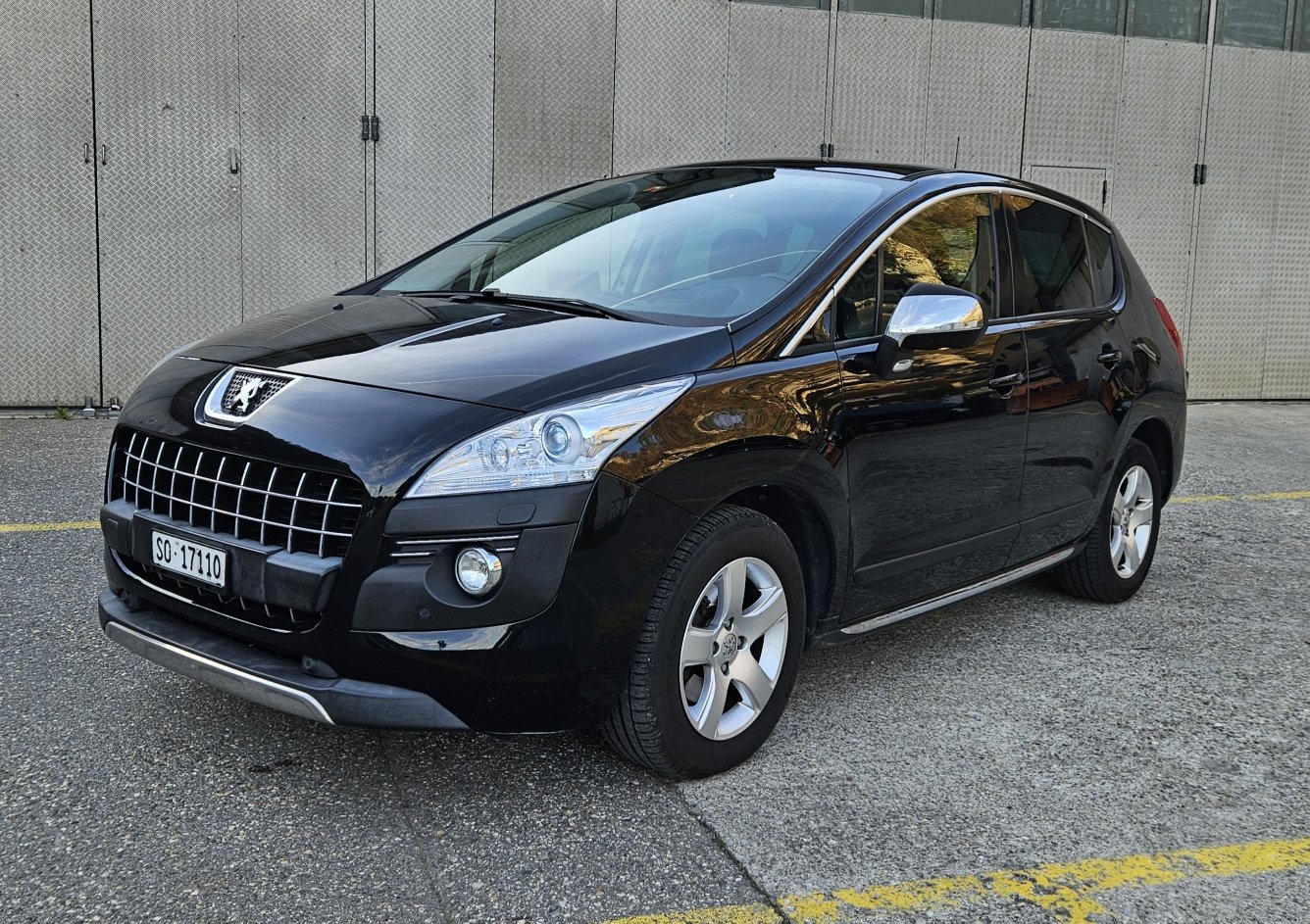 PEUGEOT 3008 1.6 16V T Sport Pack