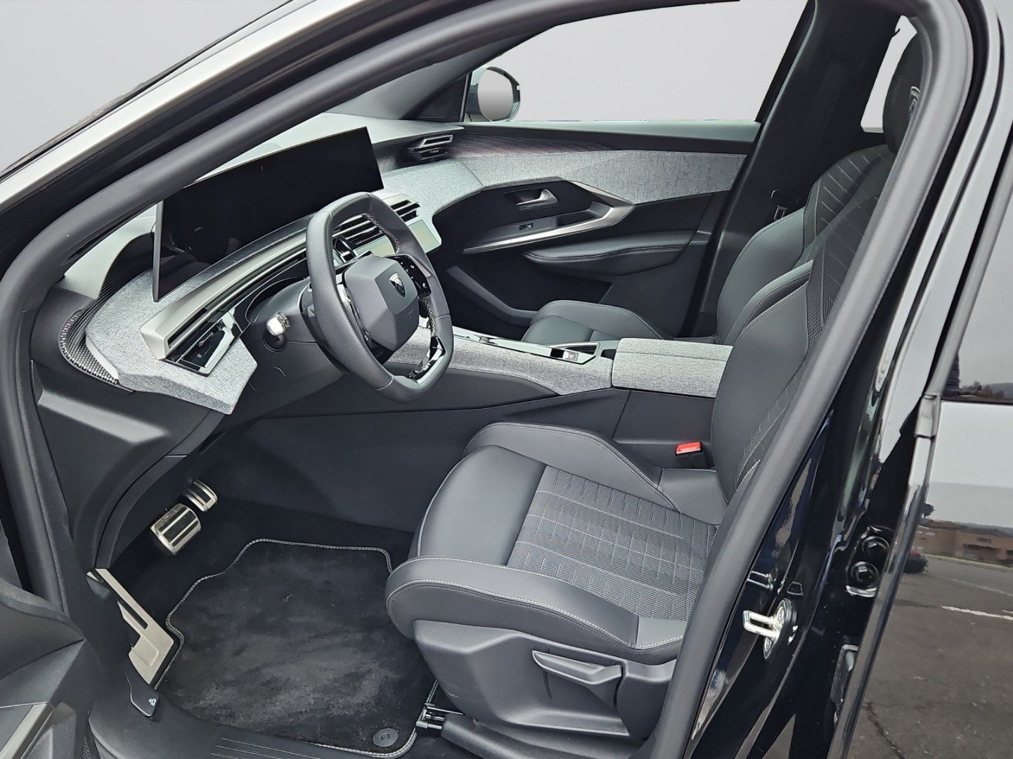 PEUGEOT 3008 145 e-DCS GT, Voll-Hybrid Benzin/Elektro, Occasion / Gebraucht, Automatik - 5