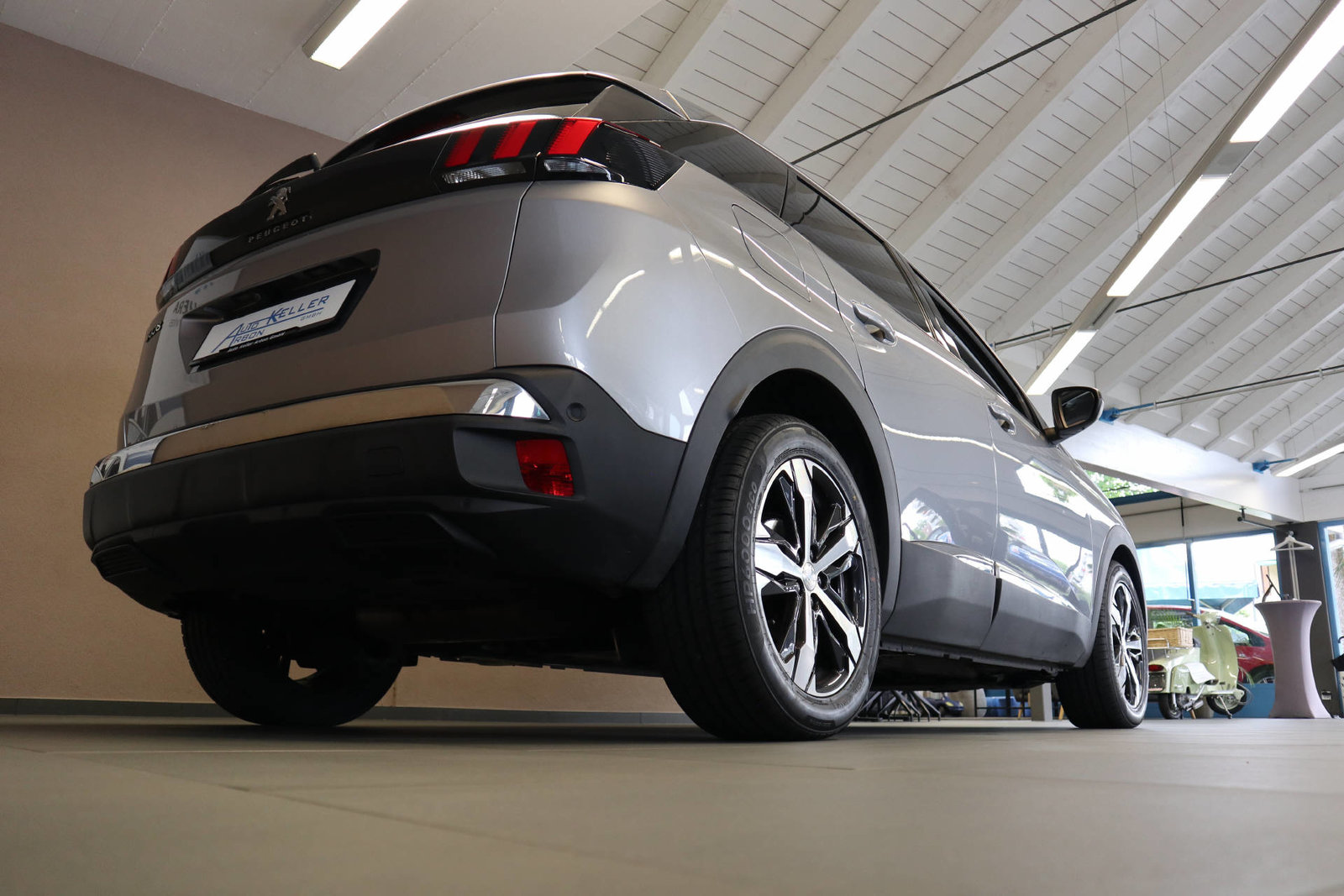 PEUGEOT 3008 1.2 PureTech Allure, Benzin, Occasion / Gebraucht, Automatik - 6