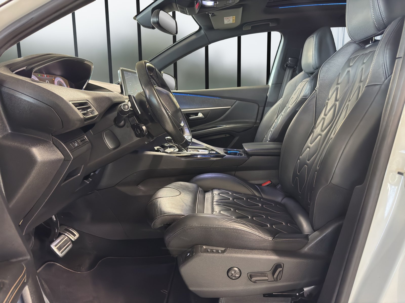 PEUGEOT 3008 1.5 BlueHDi GT Line EAT8 //Pack City 2/Pack Cui, Diesel, Occasion / Gebraucht, Automatik - 7