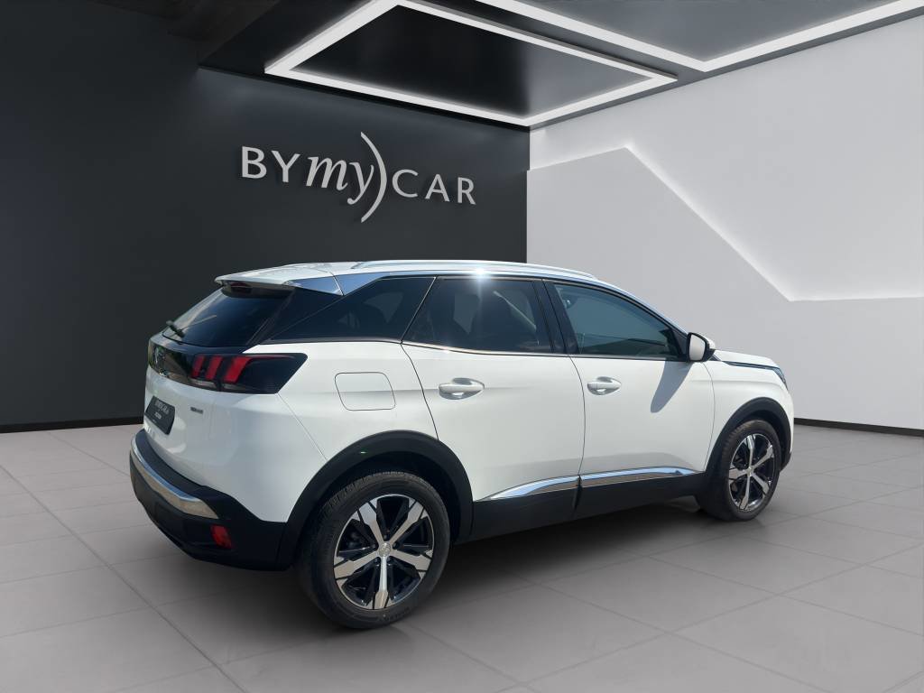 PEUGEOT 3008 1.2 PureTech Allure EAT, Petrol, Second hand / Used, Automatic - 5
