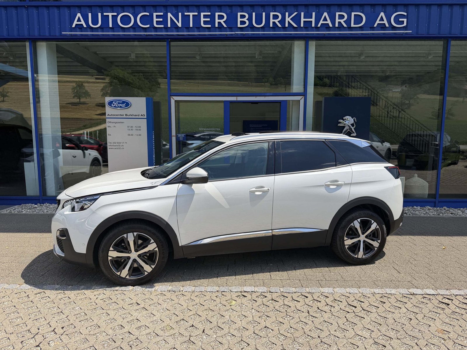 PEUGEOT 3008 1.5 BlueHDi Allure