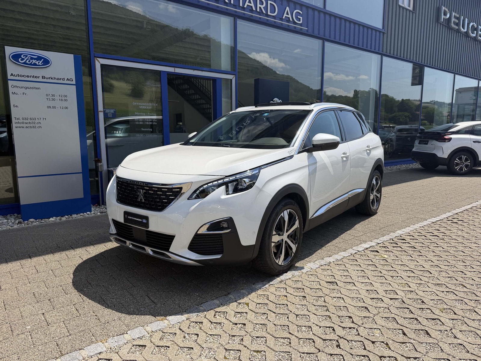 PEUGEOT 3008 1.5 BlueHDi Allure, Diesel, Occasion / Gebraucht, Automatik - 2
