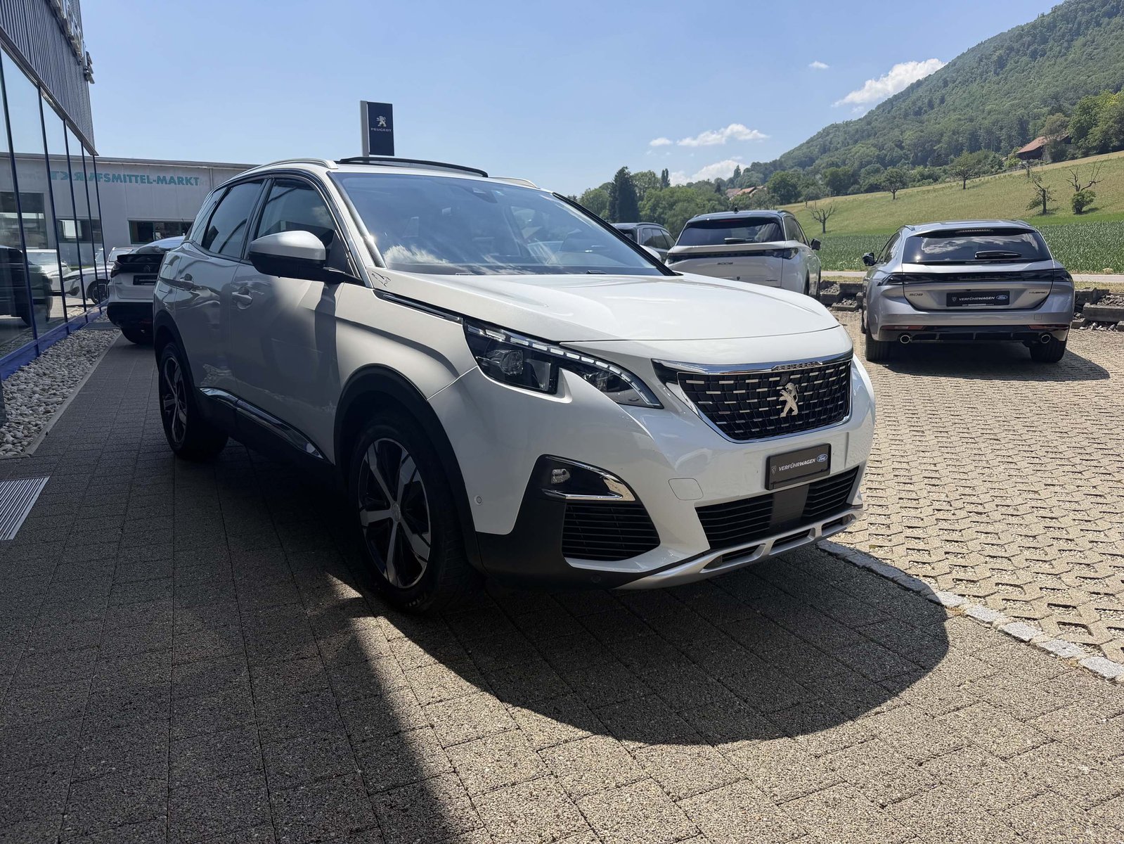 PEUGEOT 3008 1.5 BlueHDi Allure, Diesel, Occasion / Gebraucht, Automatik - 3