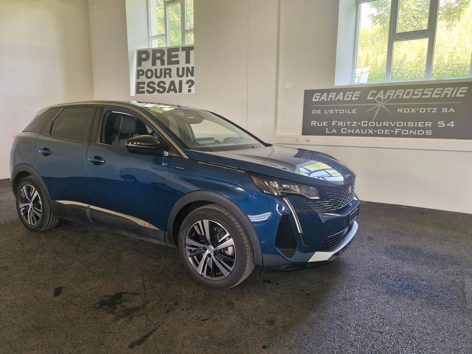 PEUGEOT 3008 300e Hybrid4 Allure Pack EAT8, Plug-in-Hybrid Petrol/Electric, Second hand / Used, Automatic - 2
